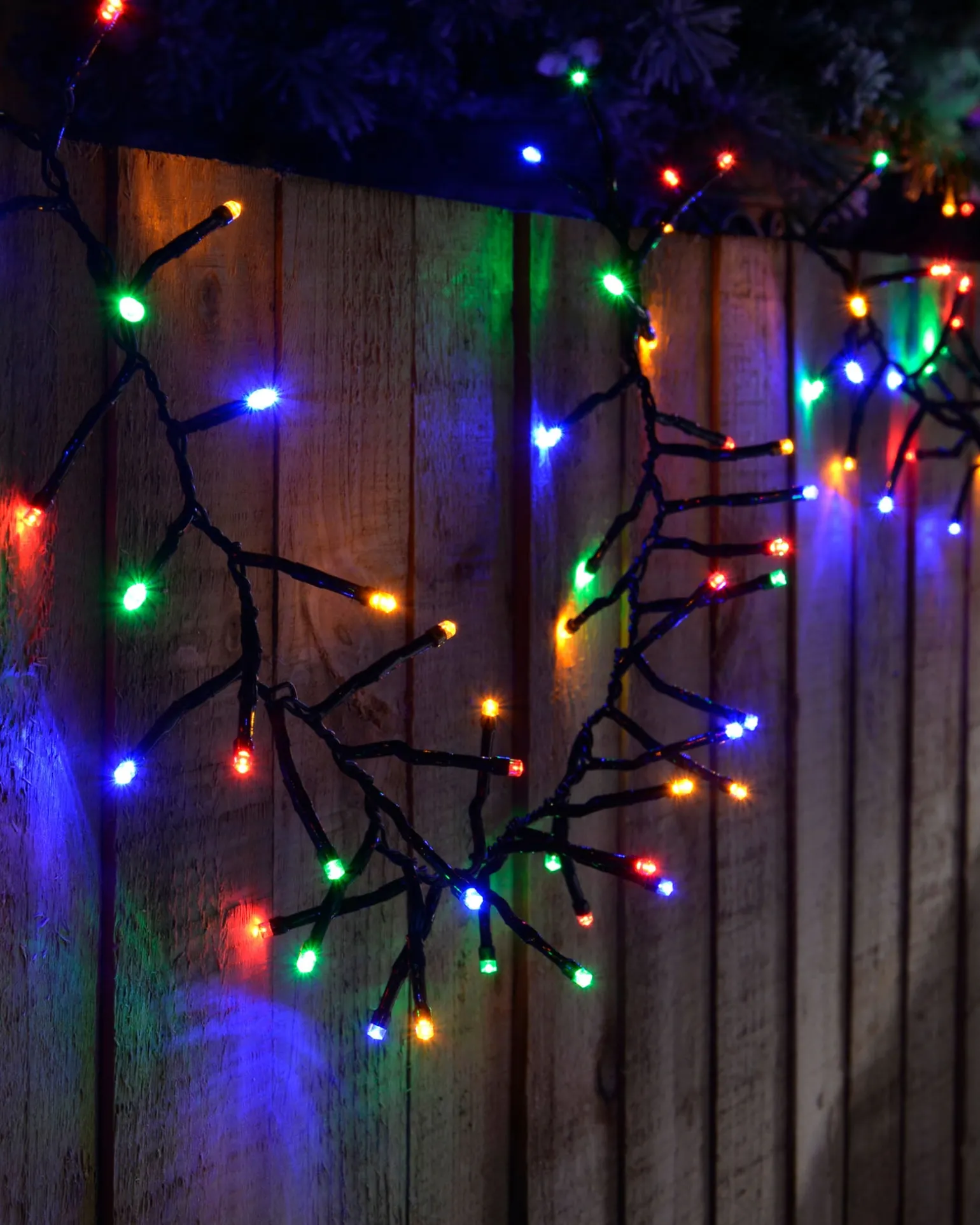180 Chasing Cluster Light String, Multi-Coloured