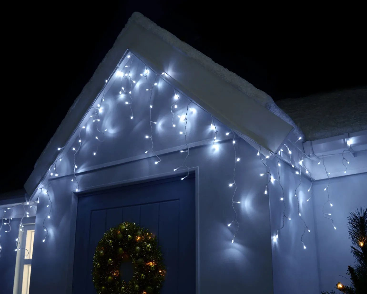 360 Icicle LED Light String, Bright White, 8.8 M
