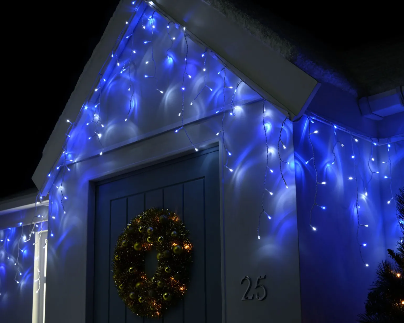 360 Icicle LED Light String, Blue/White, 8.8 M