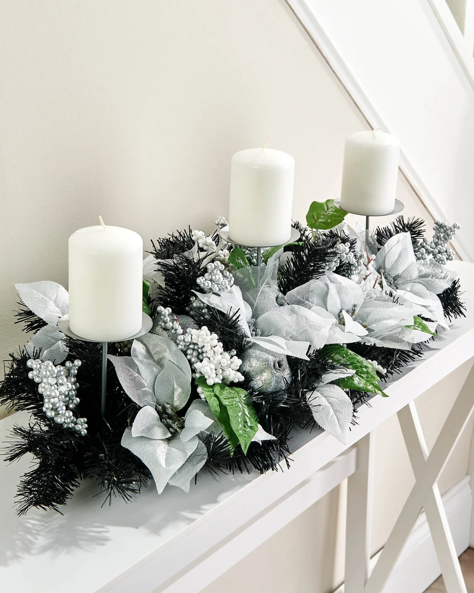 3 Pillar Decorated Garland Candle Holder, Black/Silver, 76 Cm