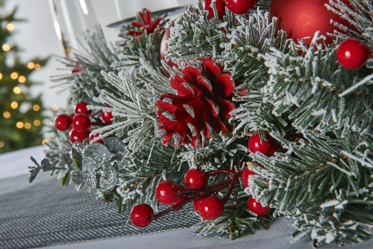 3 Pillar Decorated Garland Candle Holder, Frosted, 76 Cm