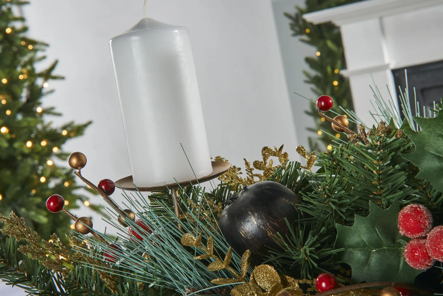 3 Pillar Decorated Garland Candle Holder, 76 Cm