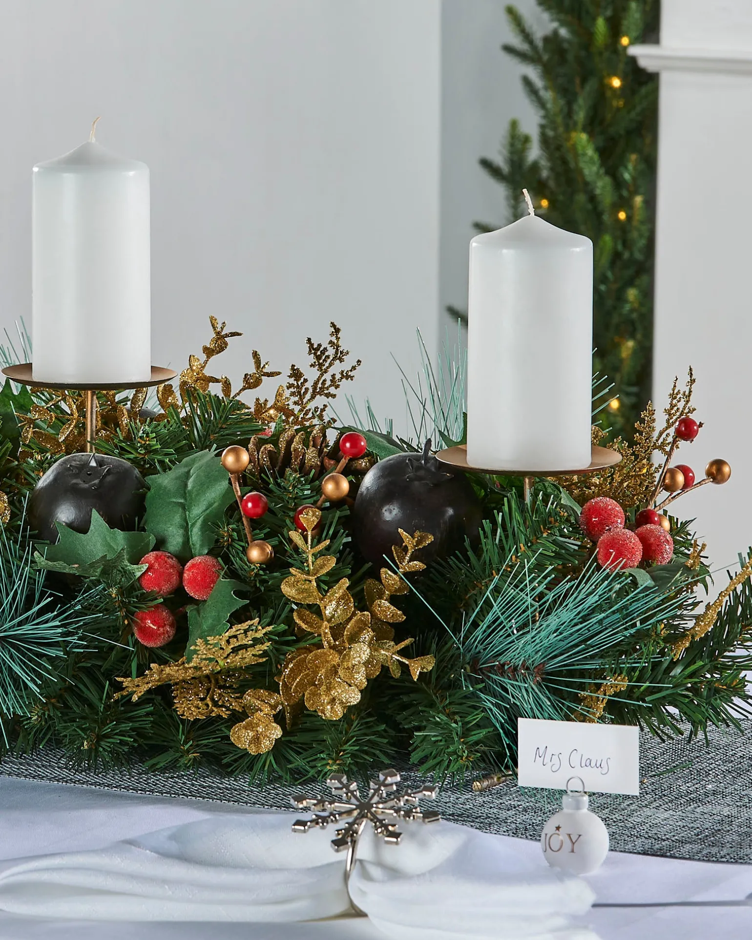3 Pillar Decorated Garland Candle Holder, 76 Cm