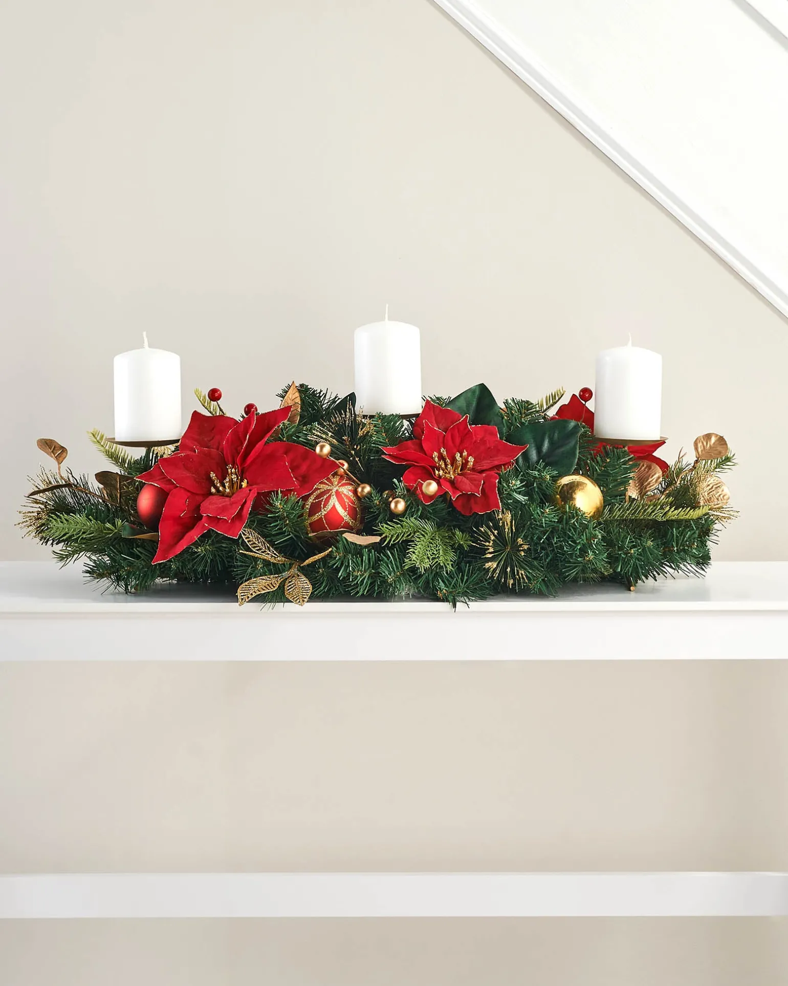 3 Pillar Decorated Garland Candle Holder, Red/Gold, 76 Cm