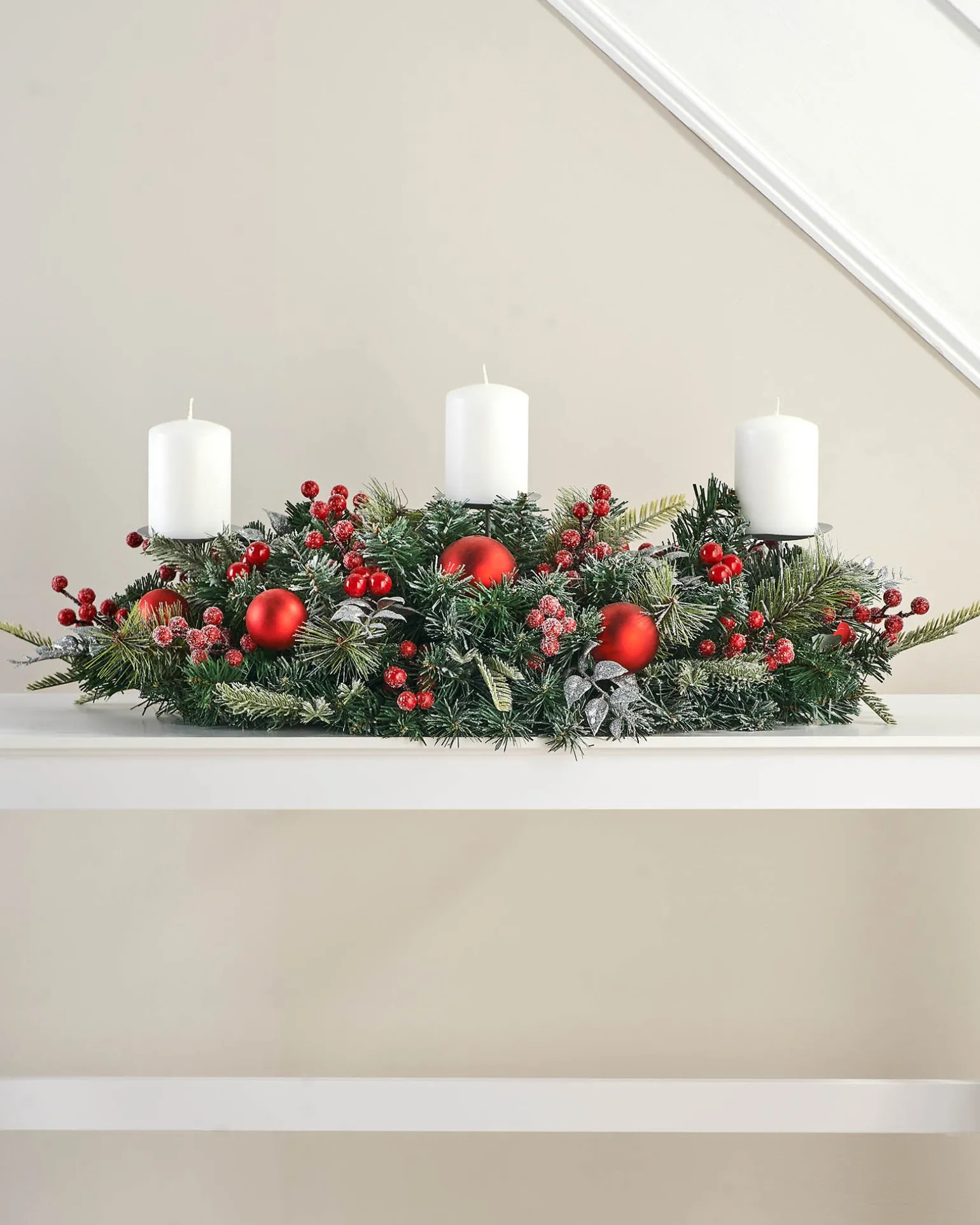 3 Pillar Decorated Garland Candle Holder, 76 Cm