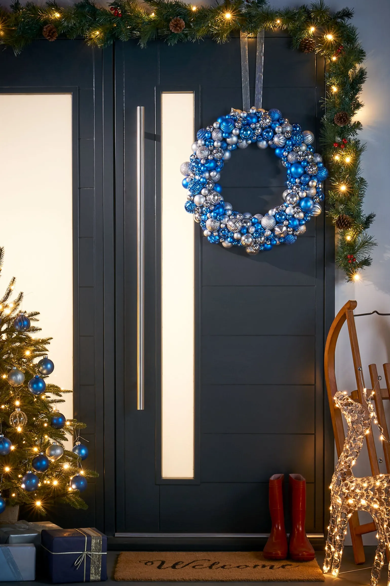Antarctica Bauble Wreath, 60 Cm