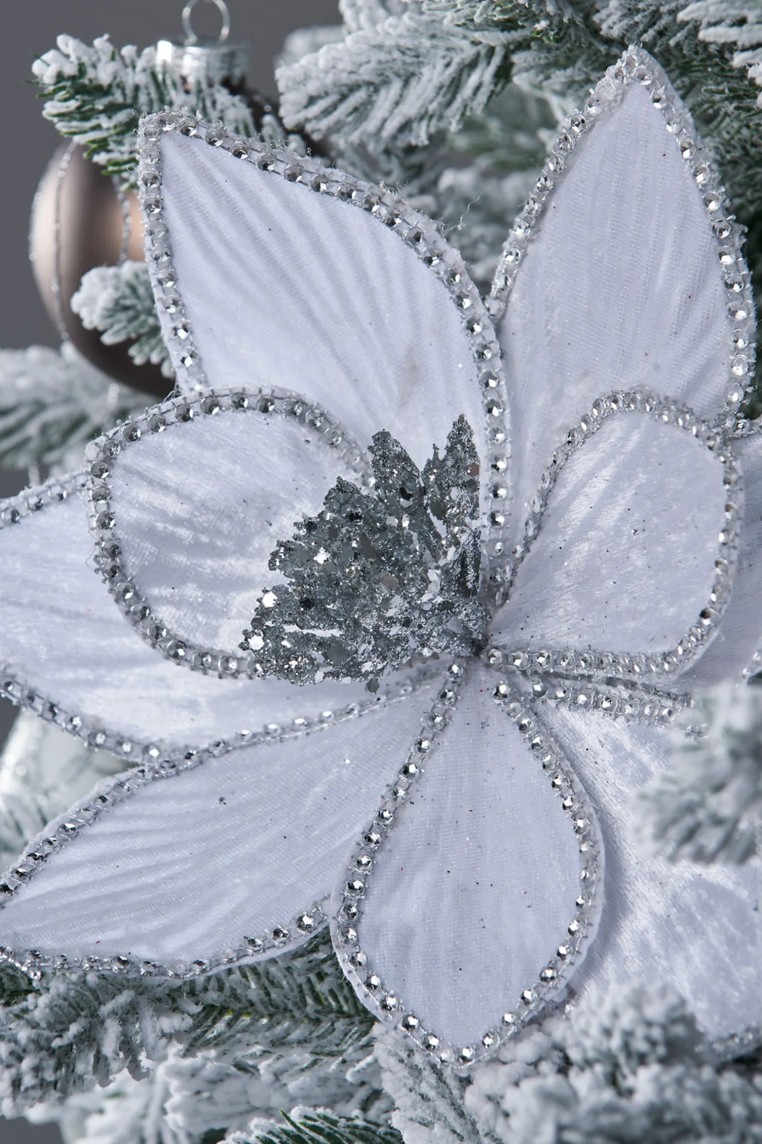 Artificial Poinsettia Flower, White, 24 Cm