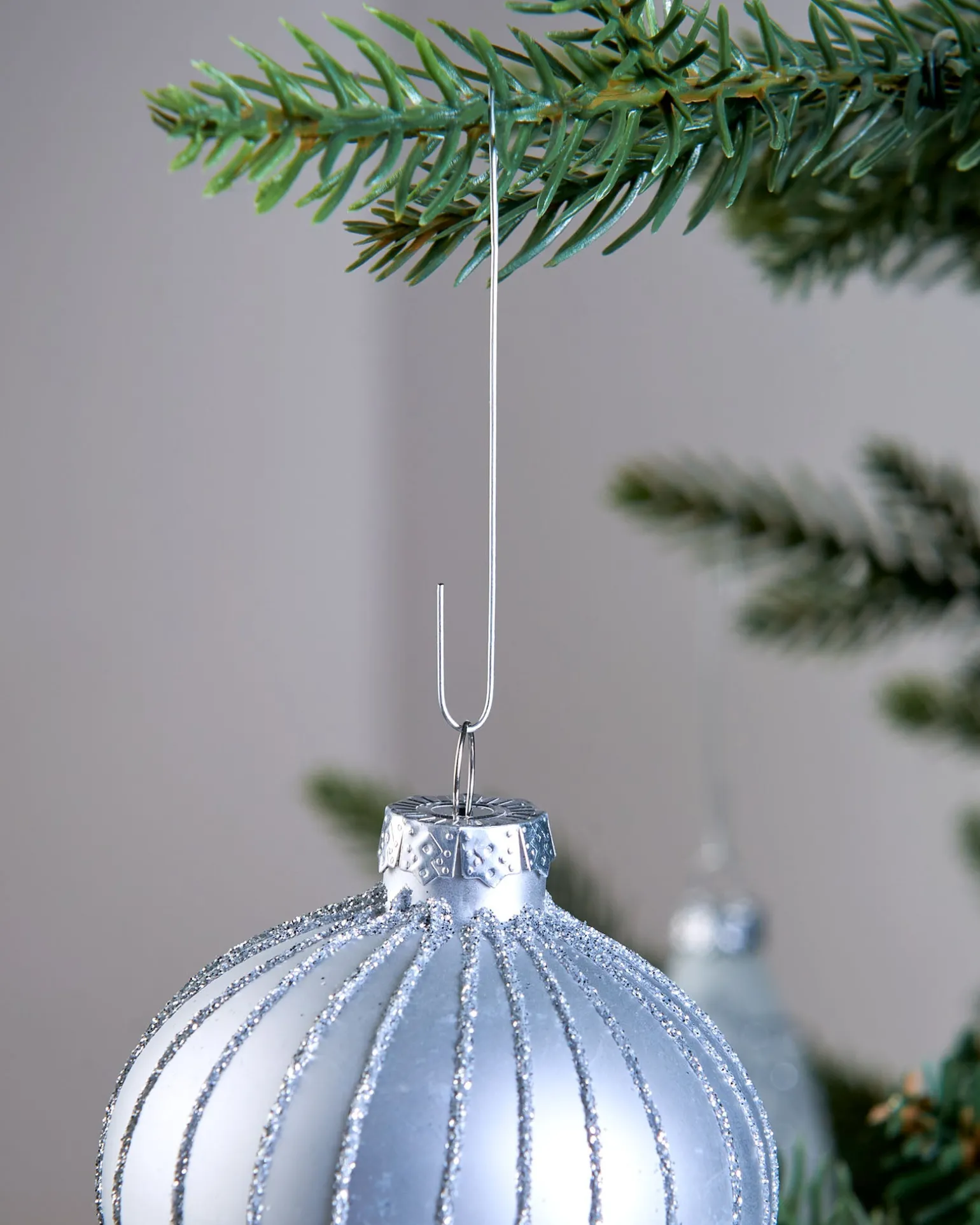 Bauble Ornament Hooks, Silver, Pack Of 100