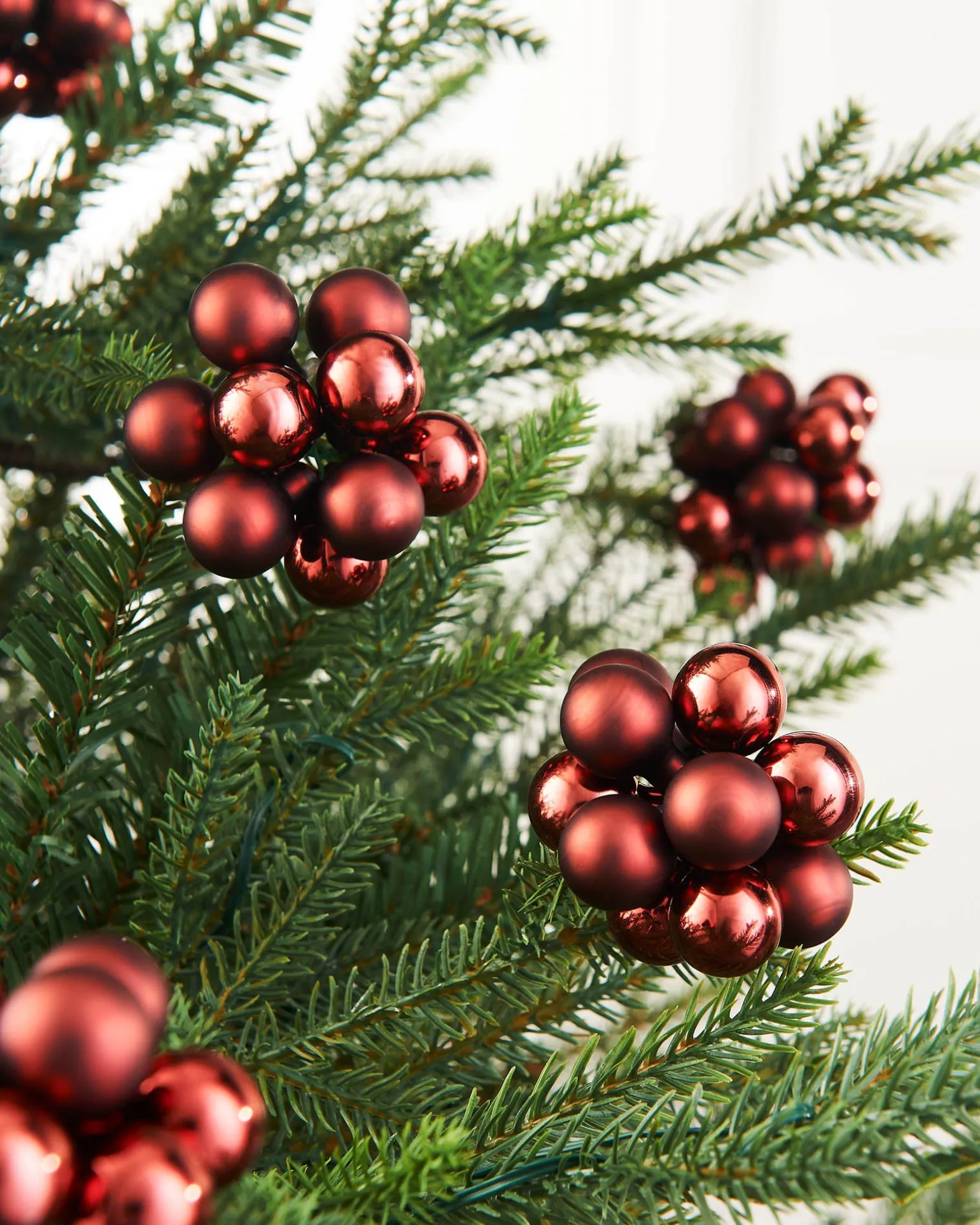 Burgundy Glass Berry Cluster Baubles, 10 Pack