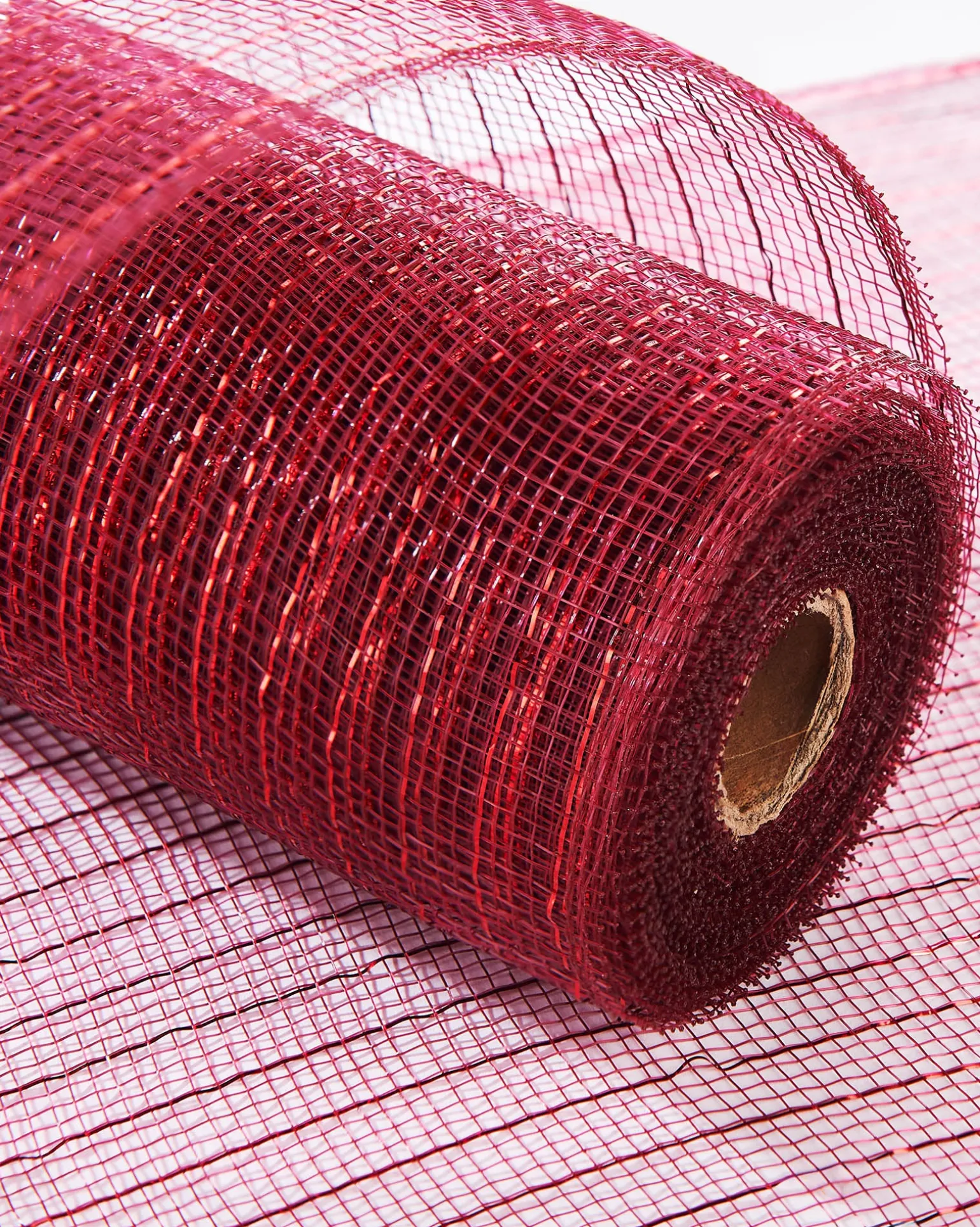 Burgundy Mesh With Red Foil, 9 M