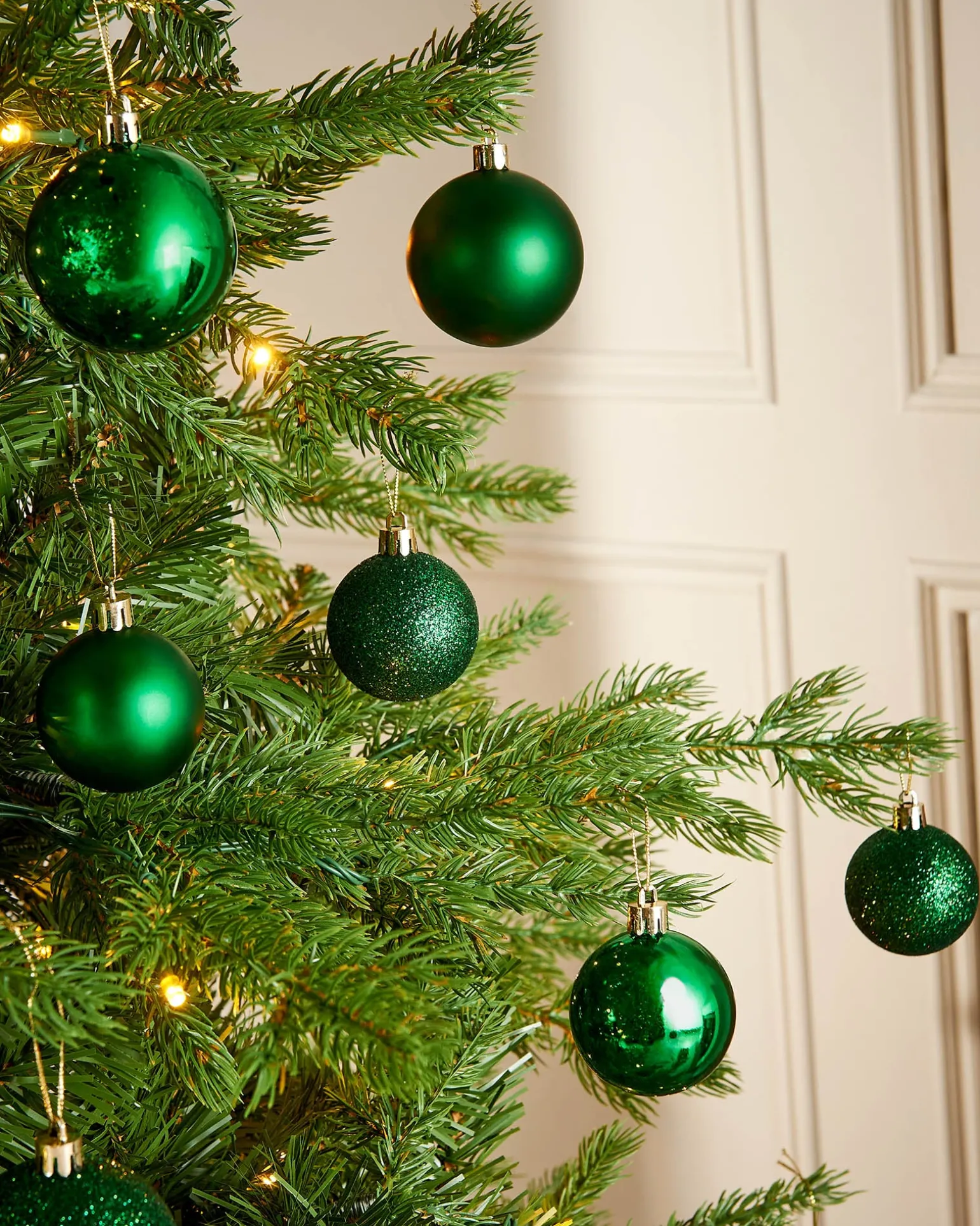 Christmas Green Shatterproof Bauble, 50 Pack