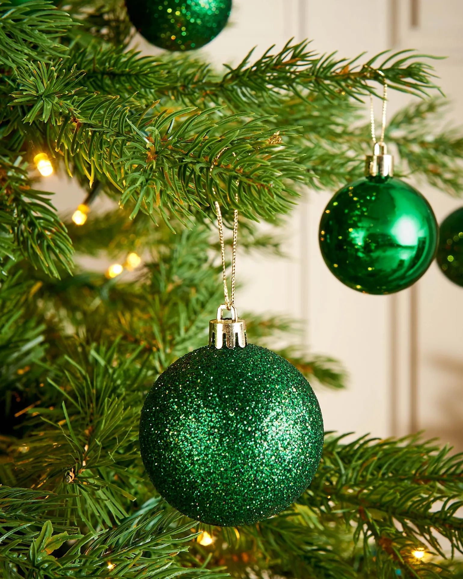 Christmas Green Shatterproof Bauble, 50 Pack