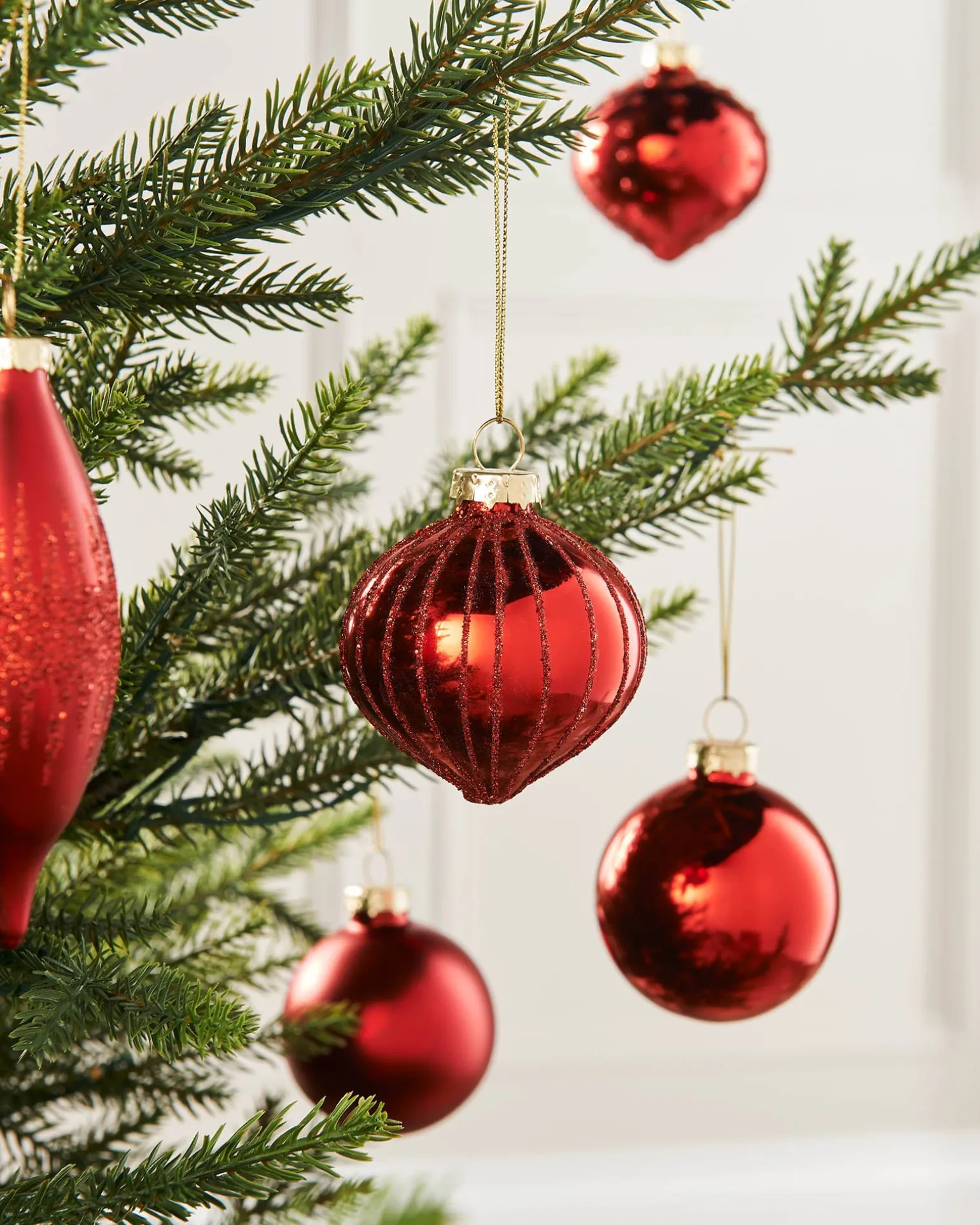 Christmas Red Glass Baubles, 20 Pack