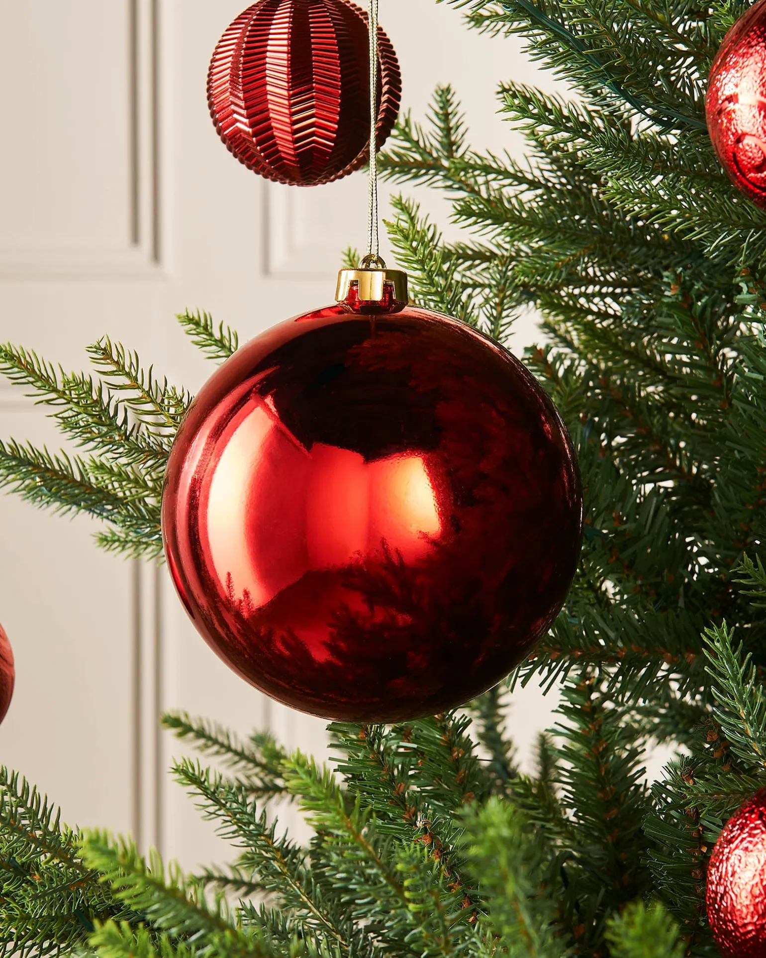 Christmas Red Large Gloss Shatterproof Bauble, 15 Cm