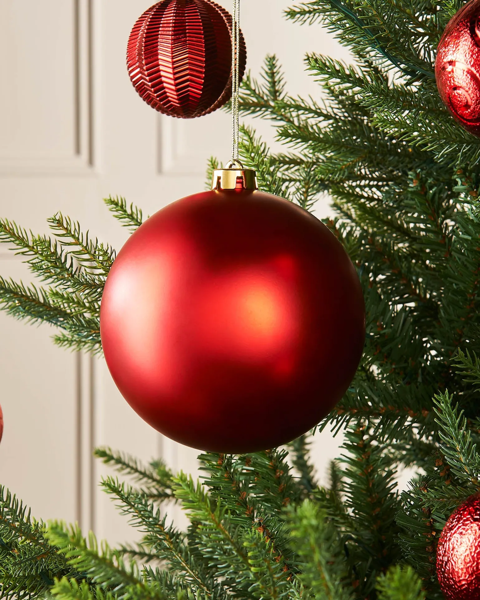 Christmas Red Large Matt Shatterproof Bauble, 15 Cm