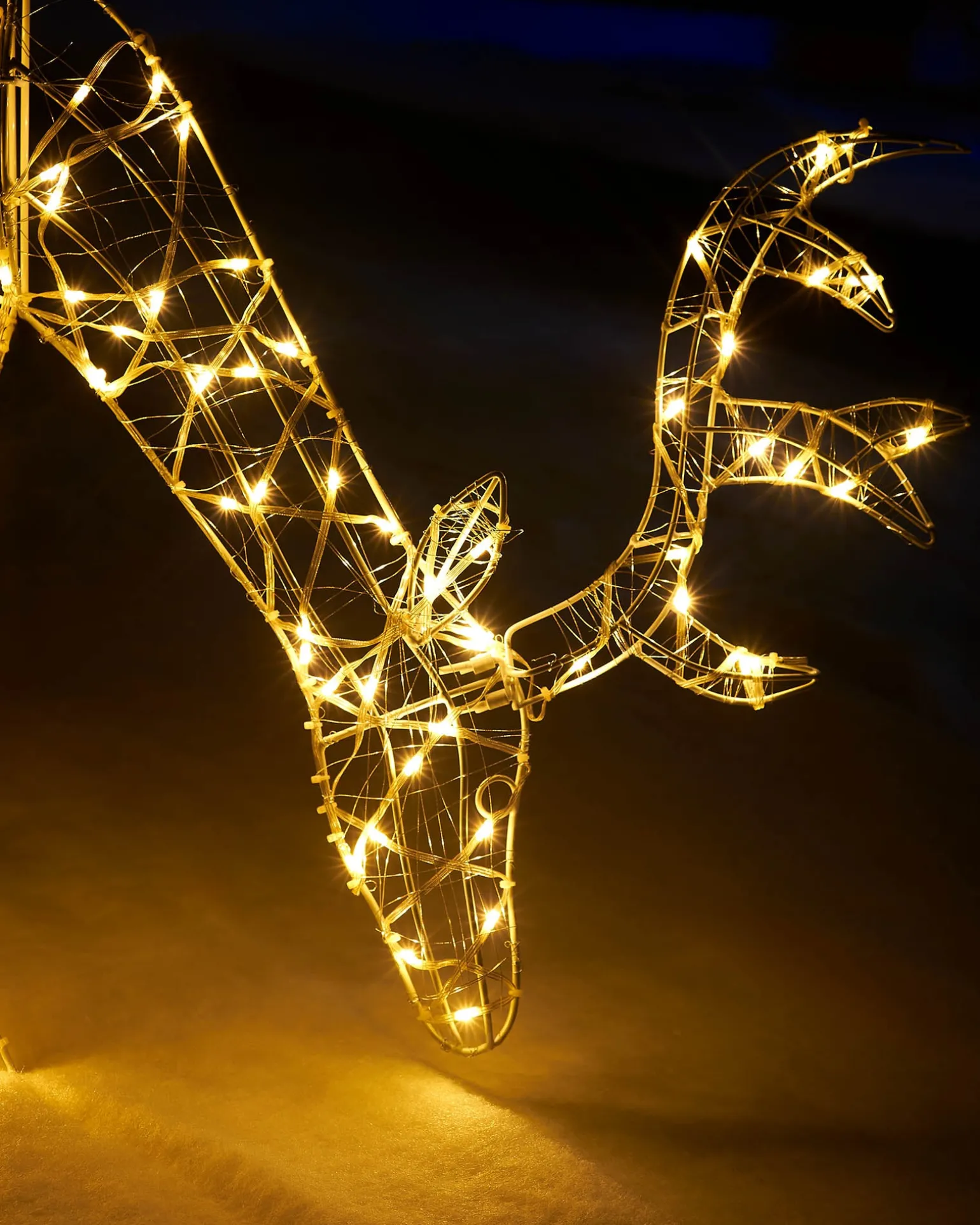 2D Grazing Reindeer Silhouette, 95 Cm