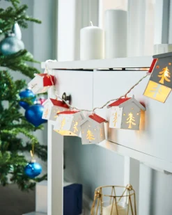 Decorative Wooden House LED Lights String, 1.8 M