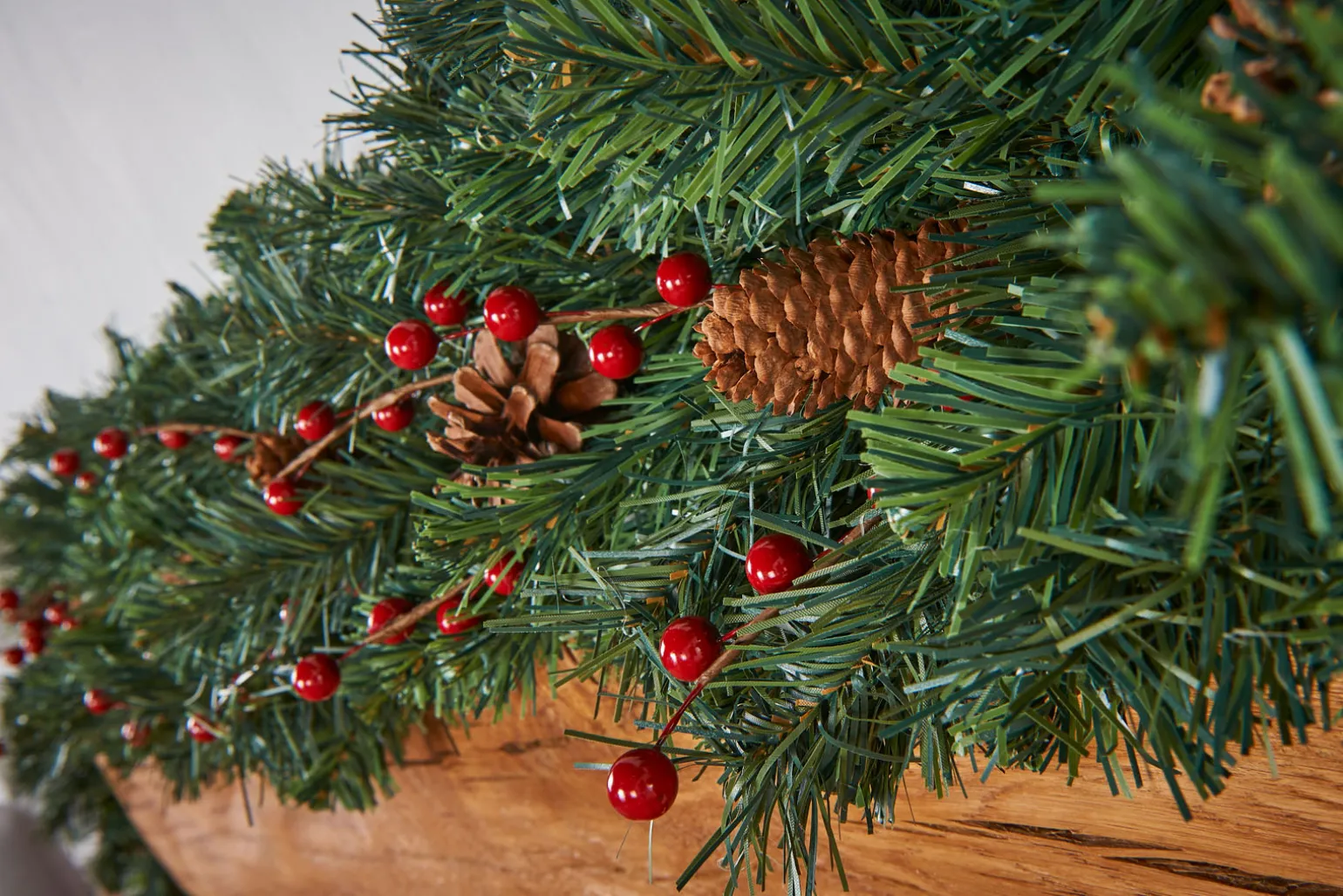 Extra Thick Mixed Pine Garland, Pinecones & Berries, 9 Ft