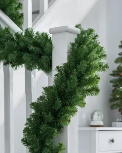 Extra Thick Pine Garland, Green, 9 Ft