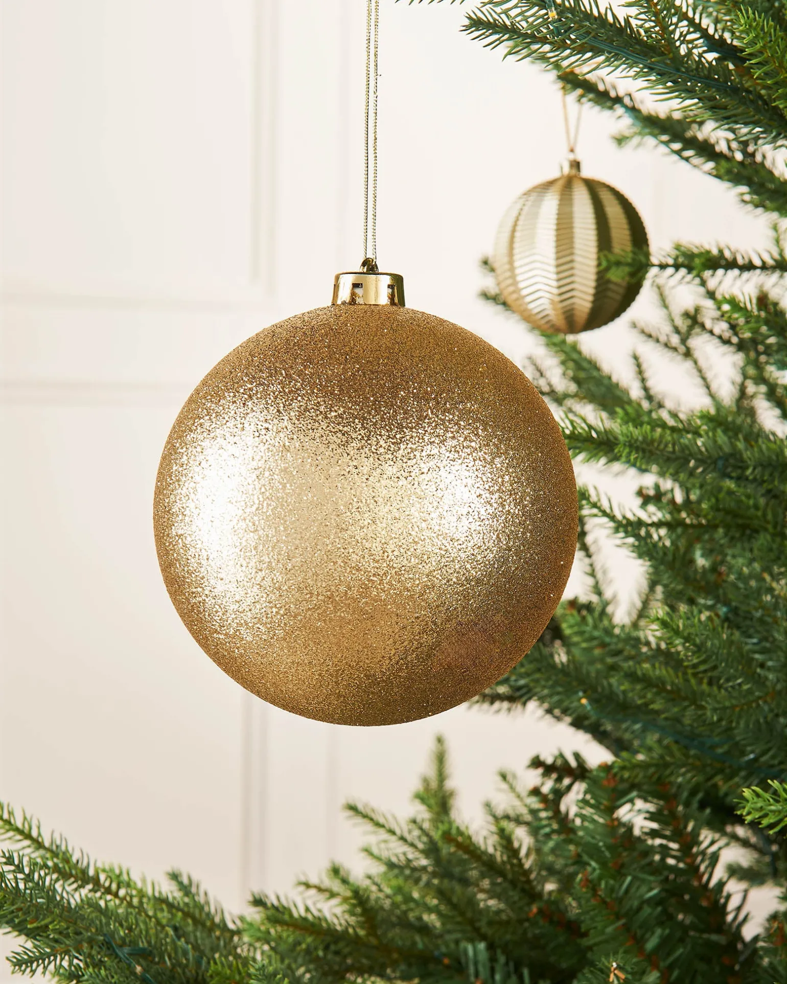 Gold Large Glitter Shatterproof Bauble, 15 Cm