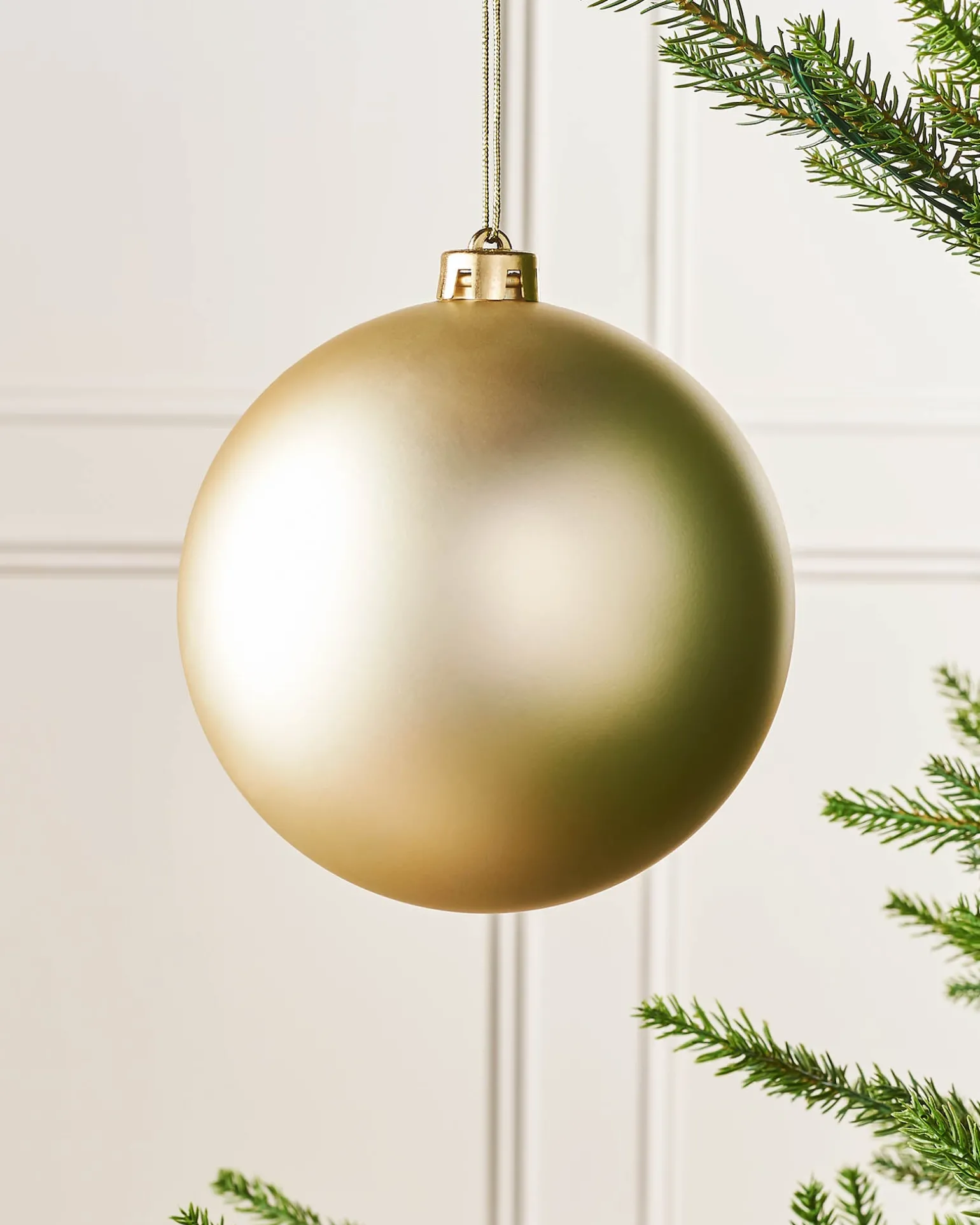 Gold Large Matt Shatterproof Bauble, 15 Cm