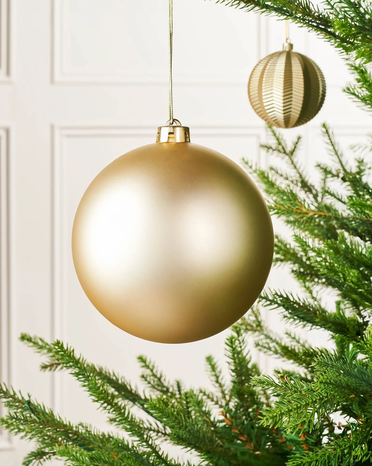Gold Large Matt Shatterproof Bauble, 15 Cm