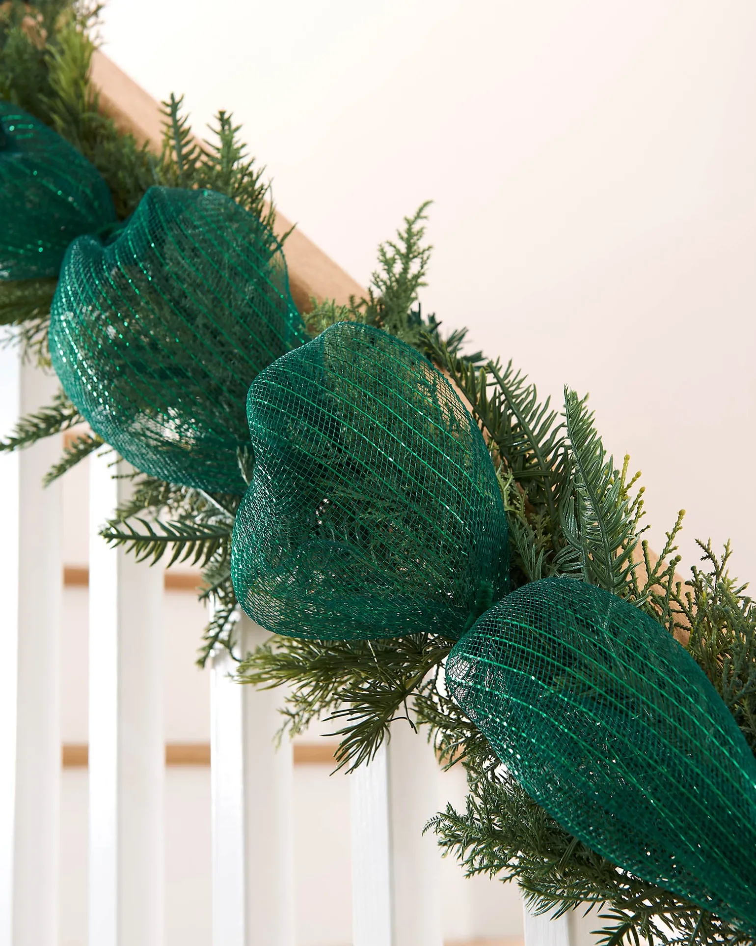 Green Mesh With Green Foil, 9 M