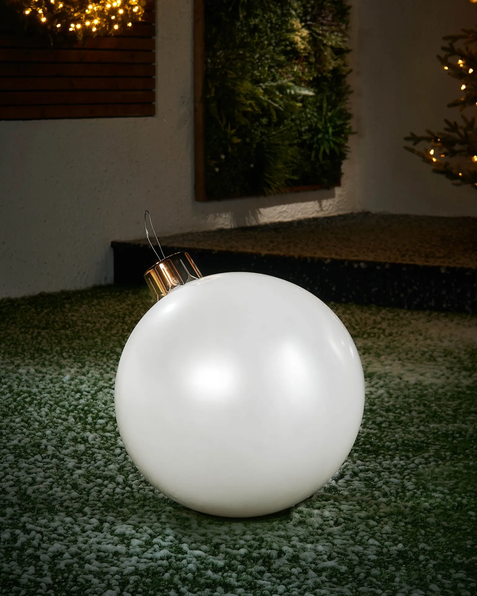 Inflatable Christmas Bauble, White , 45 Cm
