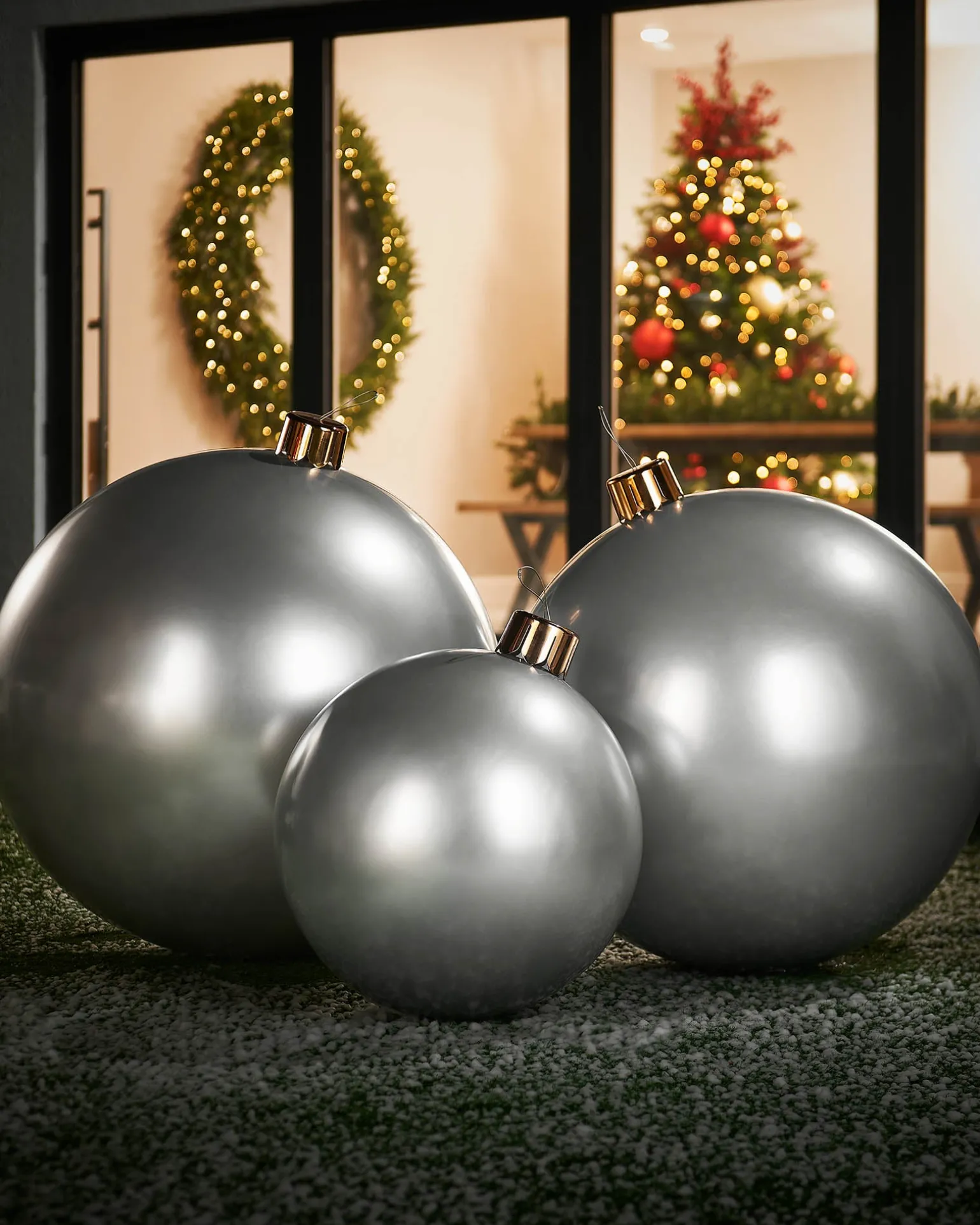 Inflatable Christmas Bauble, Silver, 76 Cm