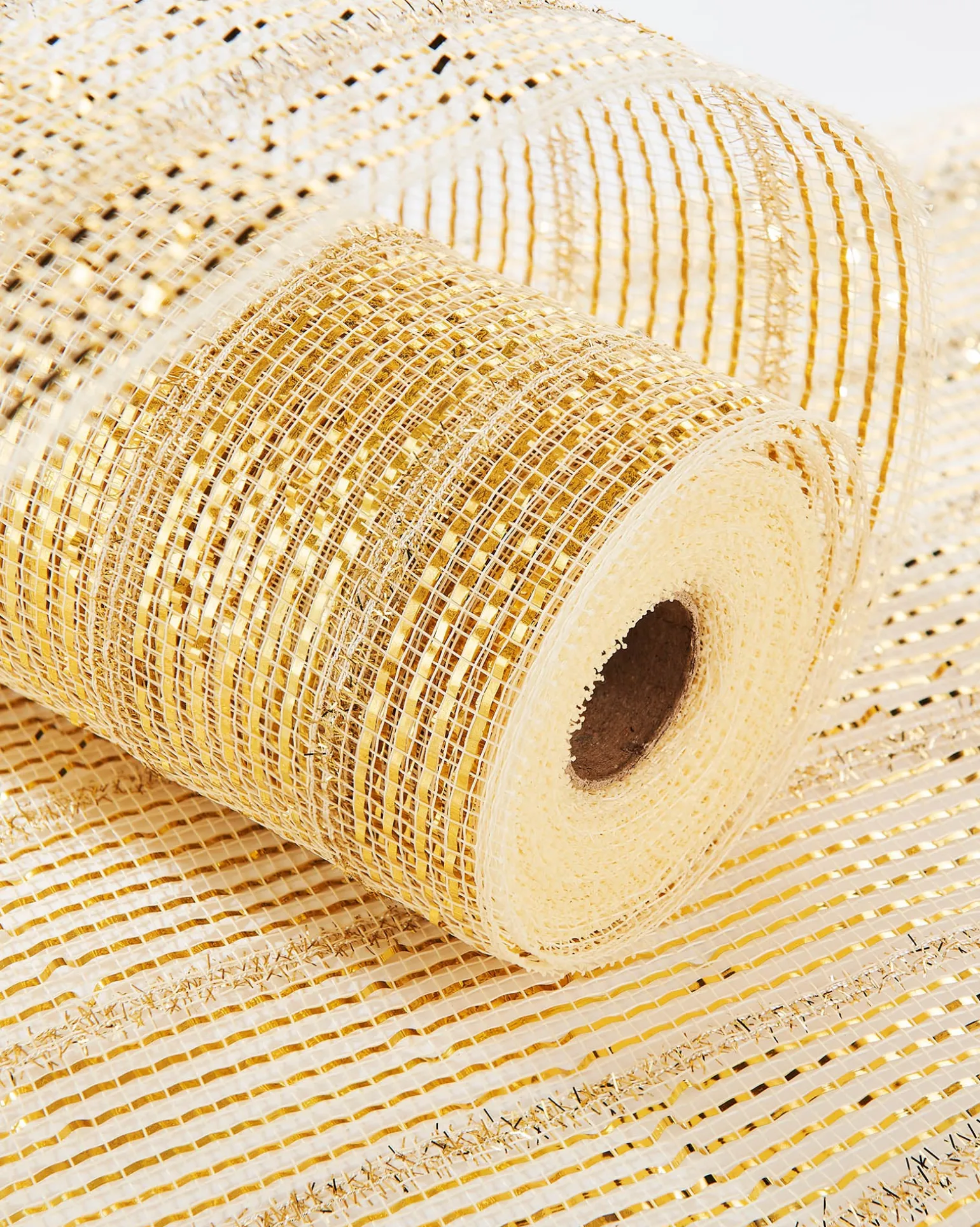 Ivory Mesh With Pale Gold Foil, 9 M
