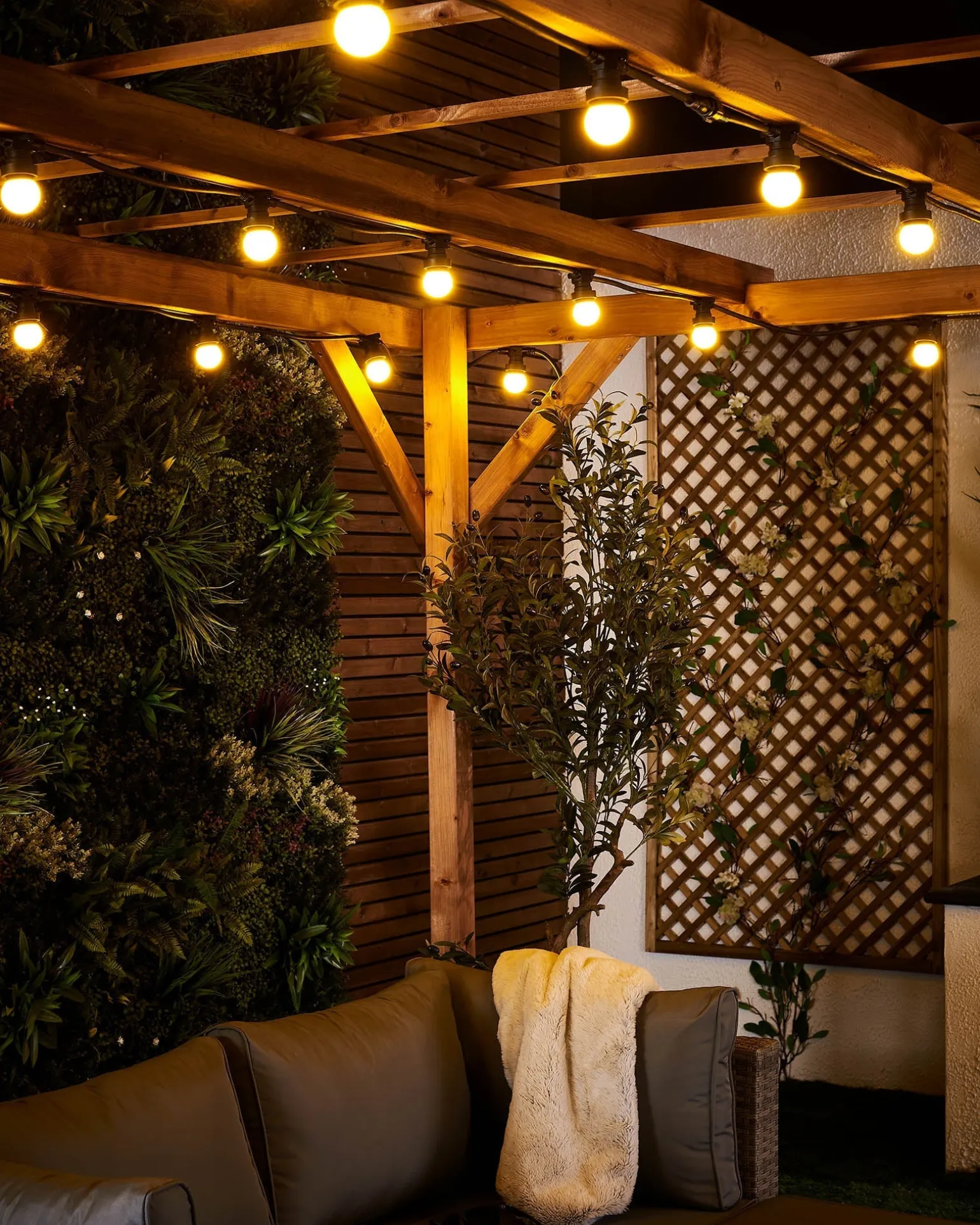 LINK FESTOON 1.3W E27 LED Bulb, Yellow