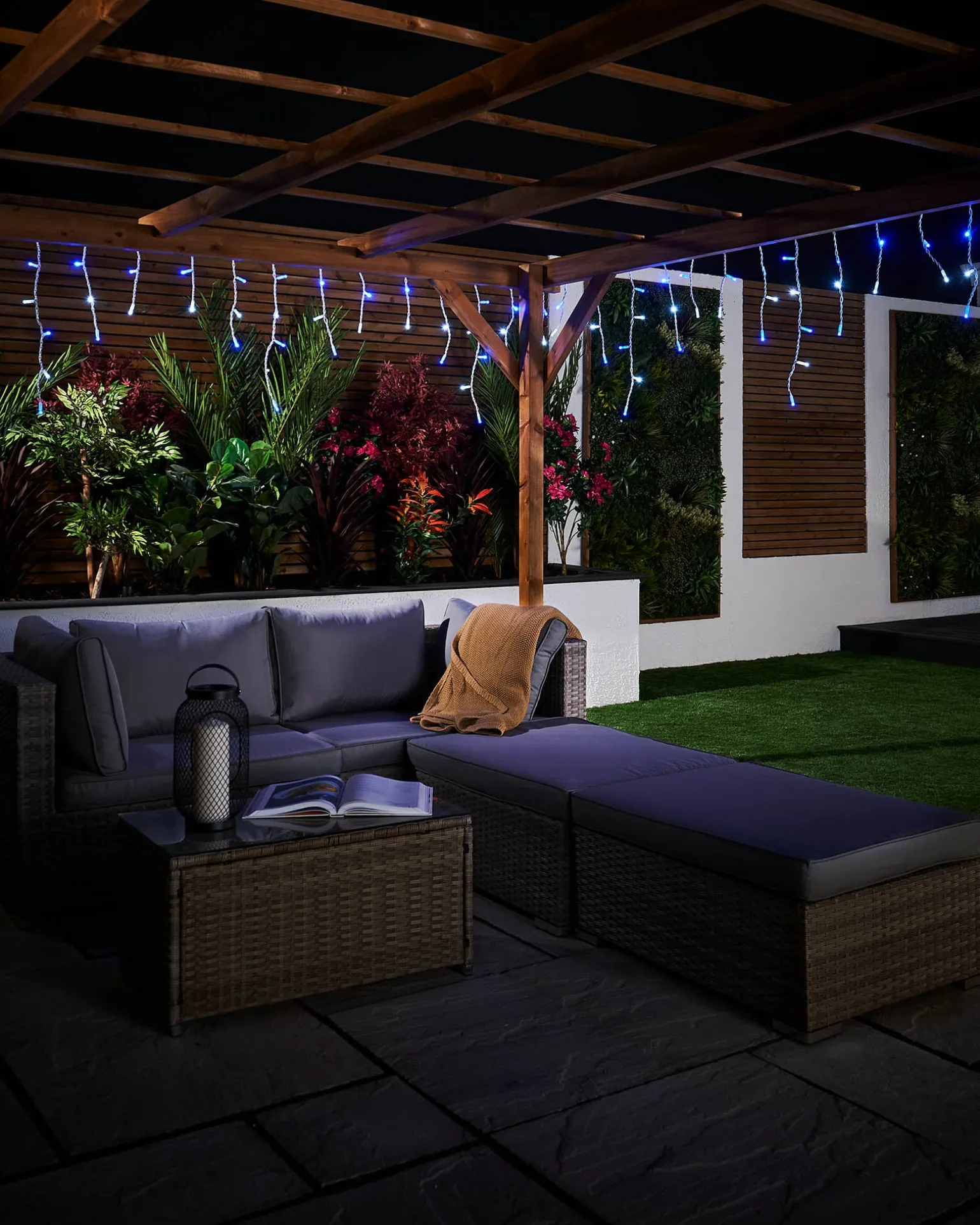 LINK PRO LED Icicle Lights, Blue / White