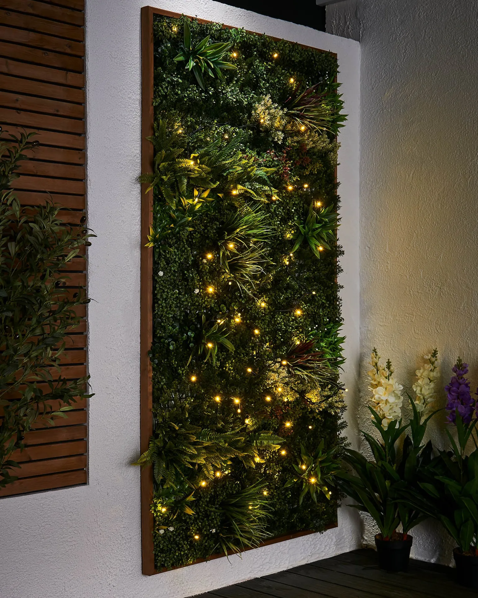 LINK PRO LED String Lights, Black Cable, Gold
