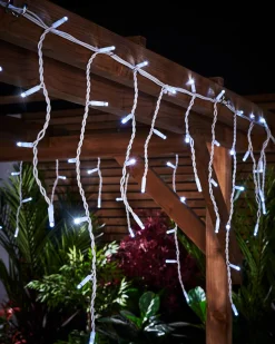 LINK PRO Twinkling LED Icicle Lights, White