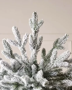 Luxury Snow Flocked Christmas Tree, 6 Ft
