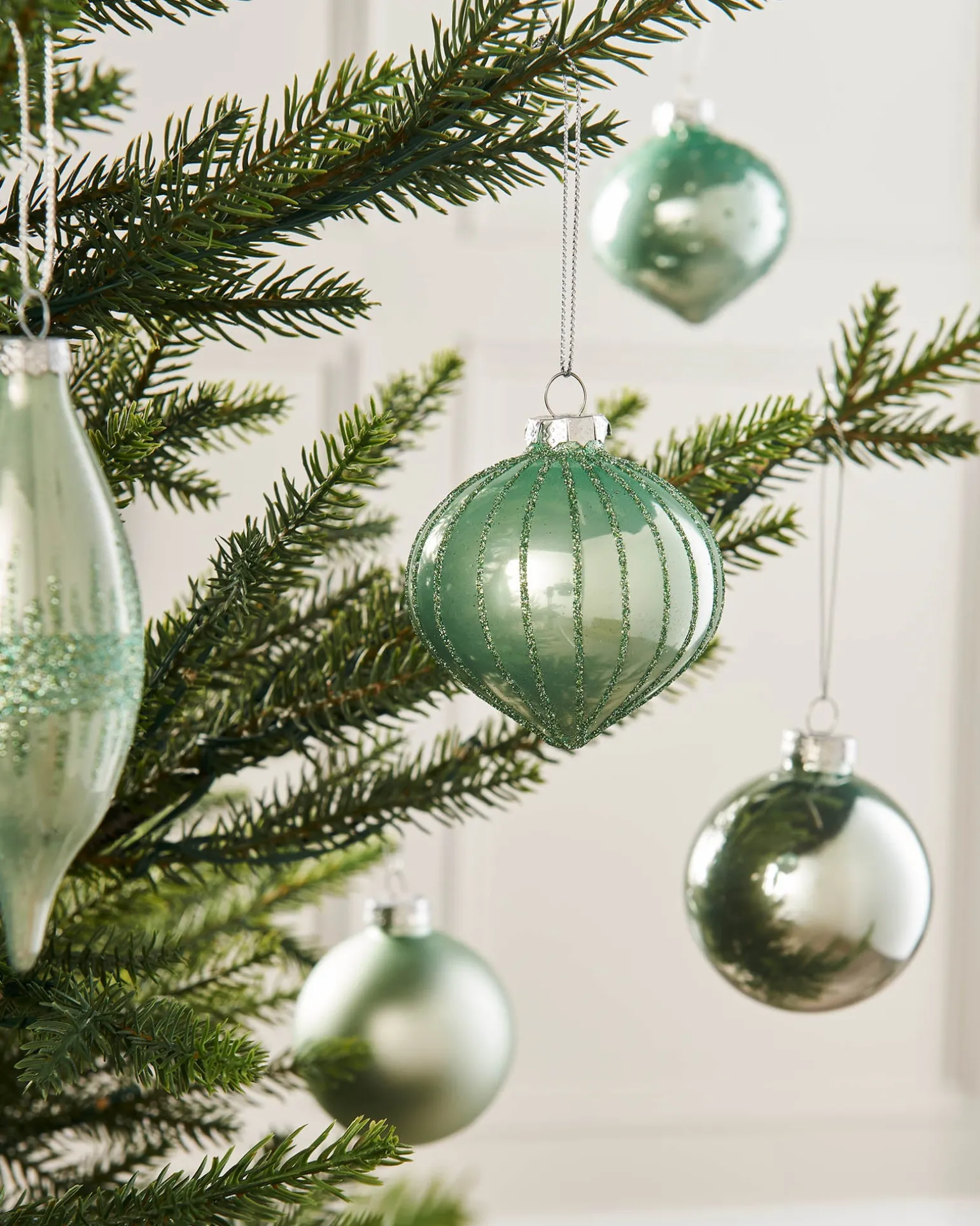 Mint Green Glass Baubles, 20 Pack
