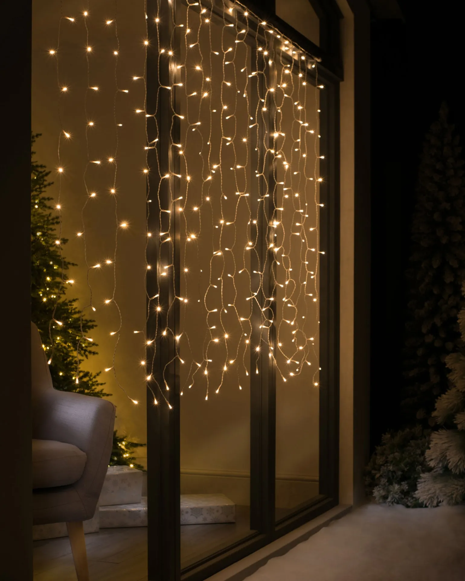 Multi-Function 300 LED Connectable Curtain Light String, Warm White