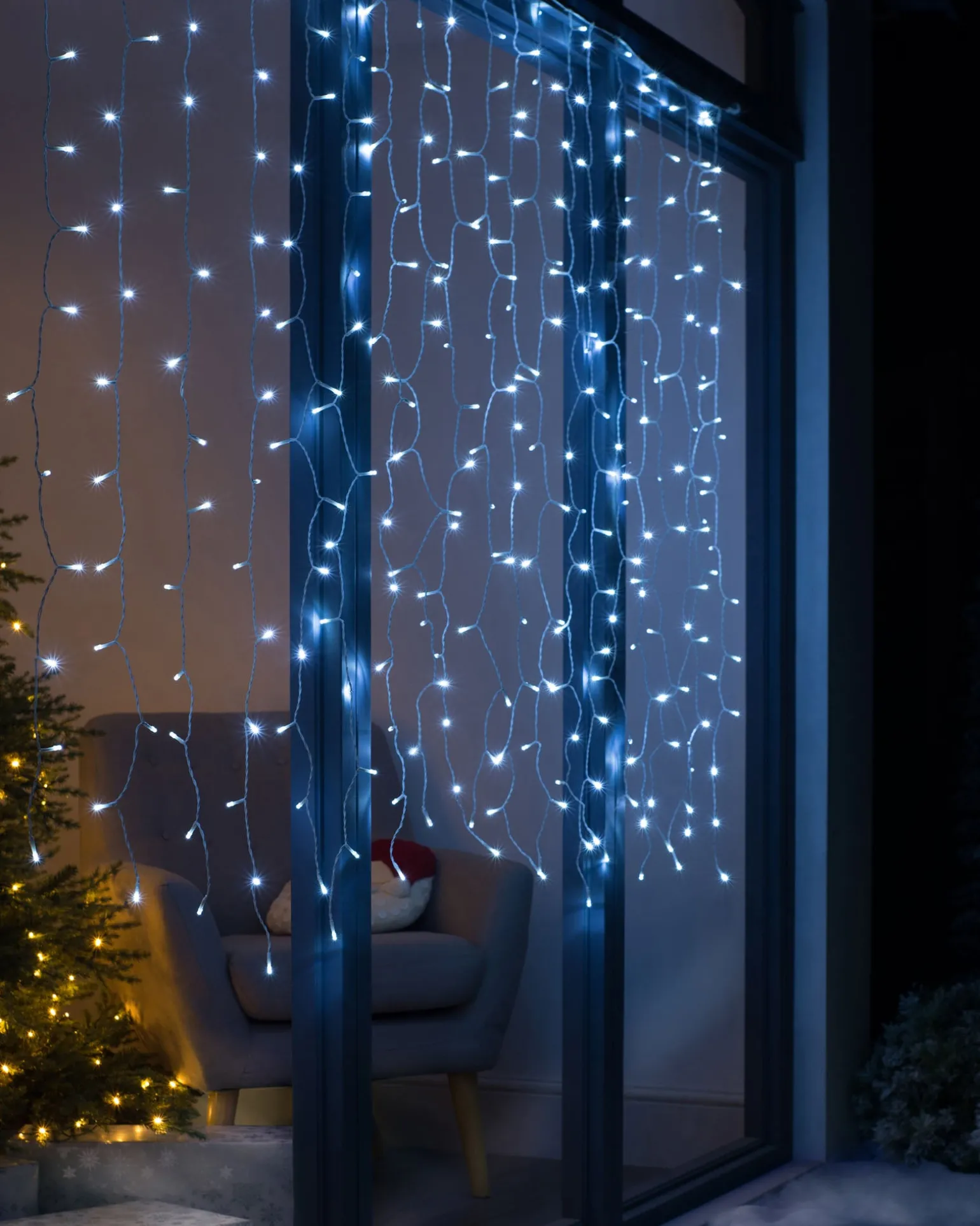 Multi-Function 300 LED Connectable Curtain Light String, Bright White