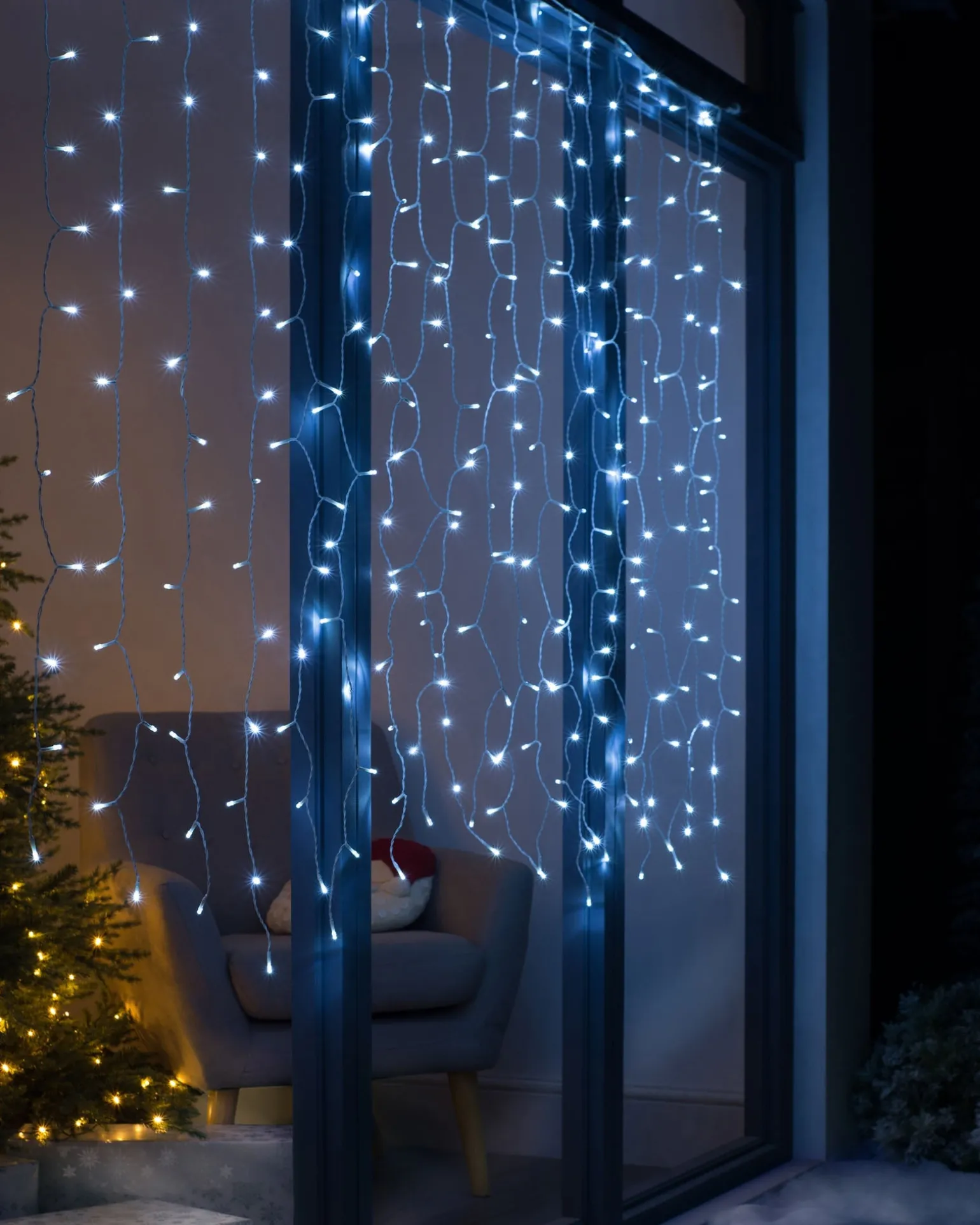 Multi-Function 500 LED Connectable Curtain Light String, Bright White