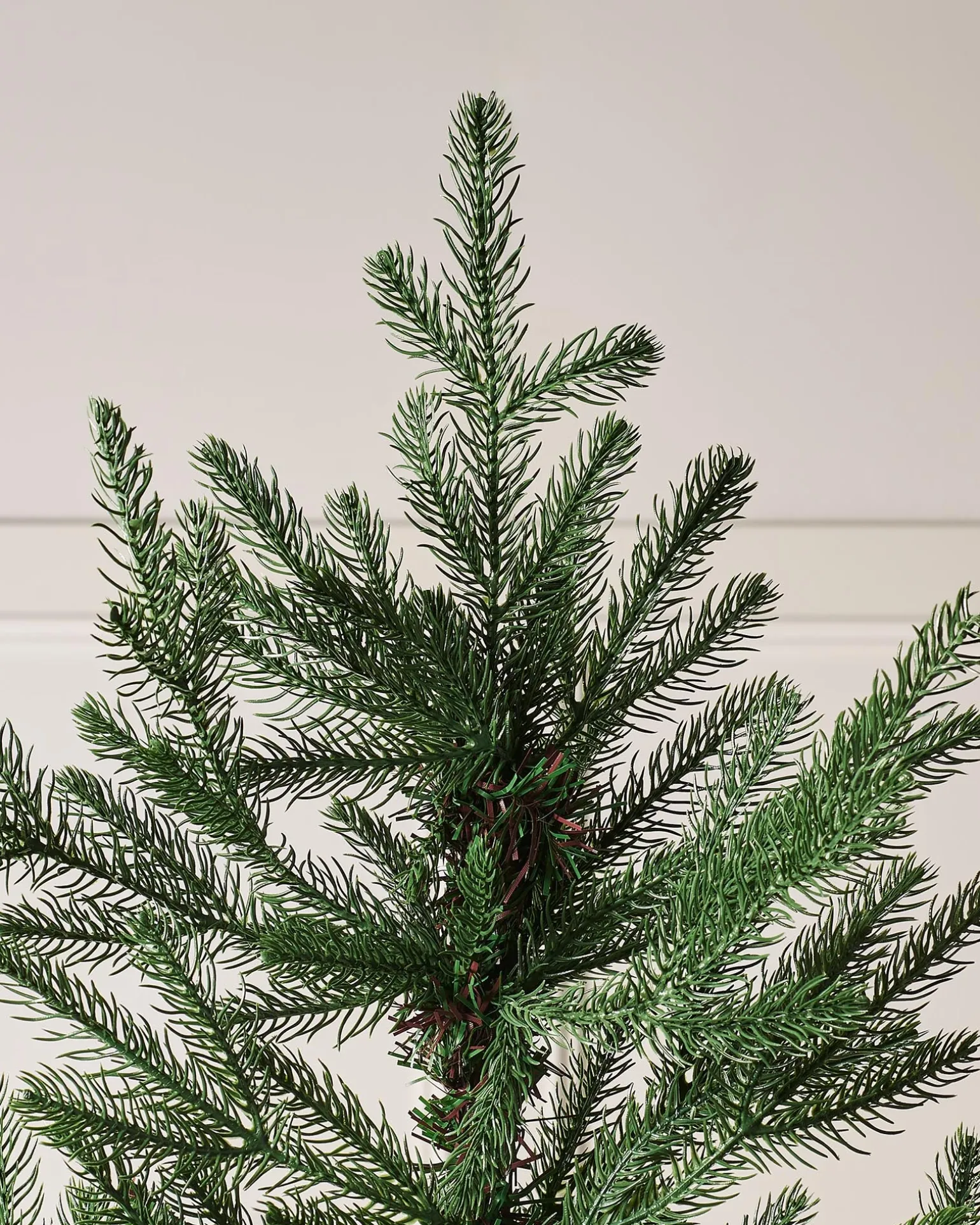 Northern Fir Christmas Tree, 7 Ft