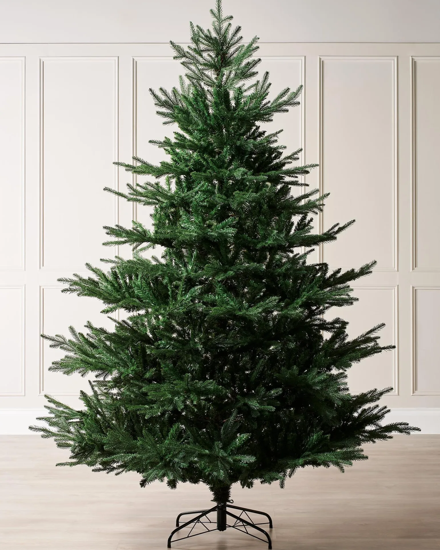 Northern Fir Christmas Tree, 7 Ft