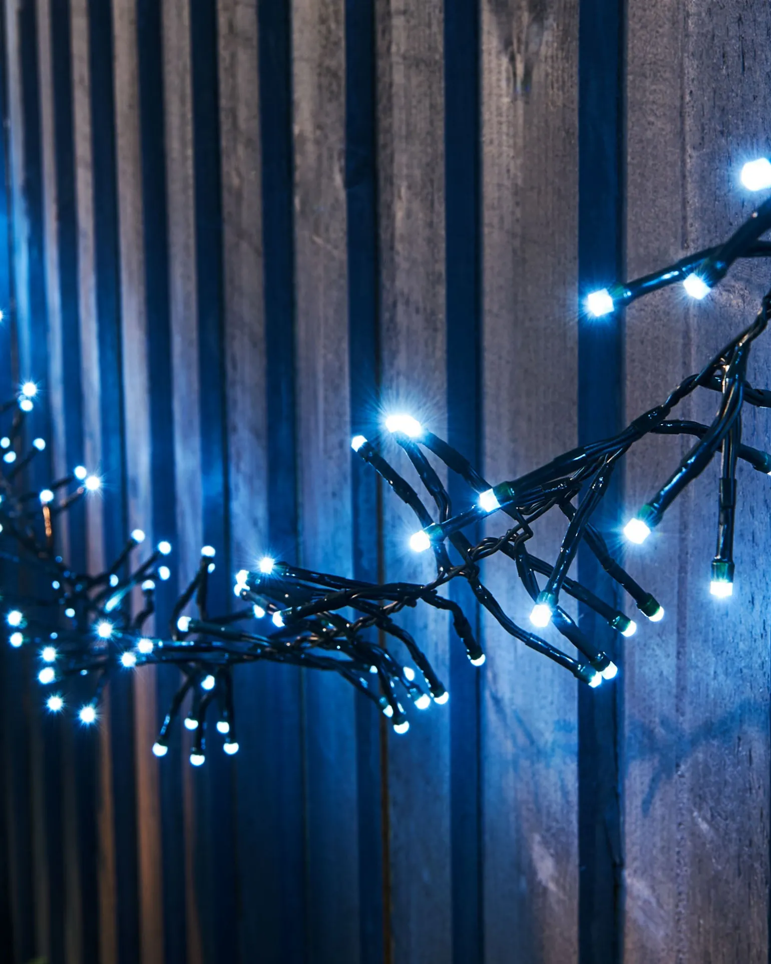 Outdoor Cluster Multi-Function 500 LED Light String, Ice White