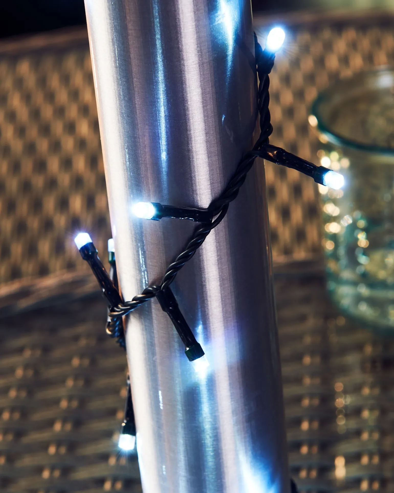 Outdoor Multi-Function 960 LED Light String, Ice White