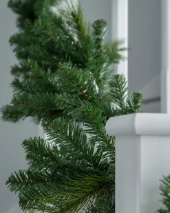 Plain Garland, 18 Ft