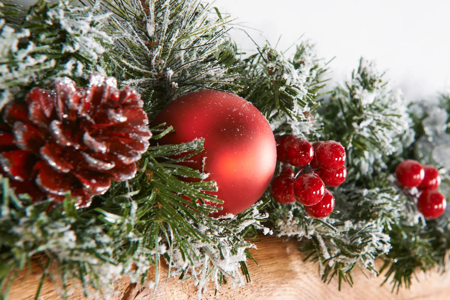 Pre-Decorated Frosted Garland, 6 Ft