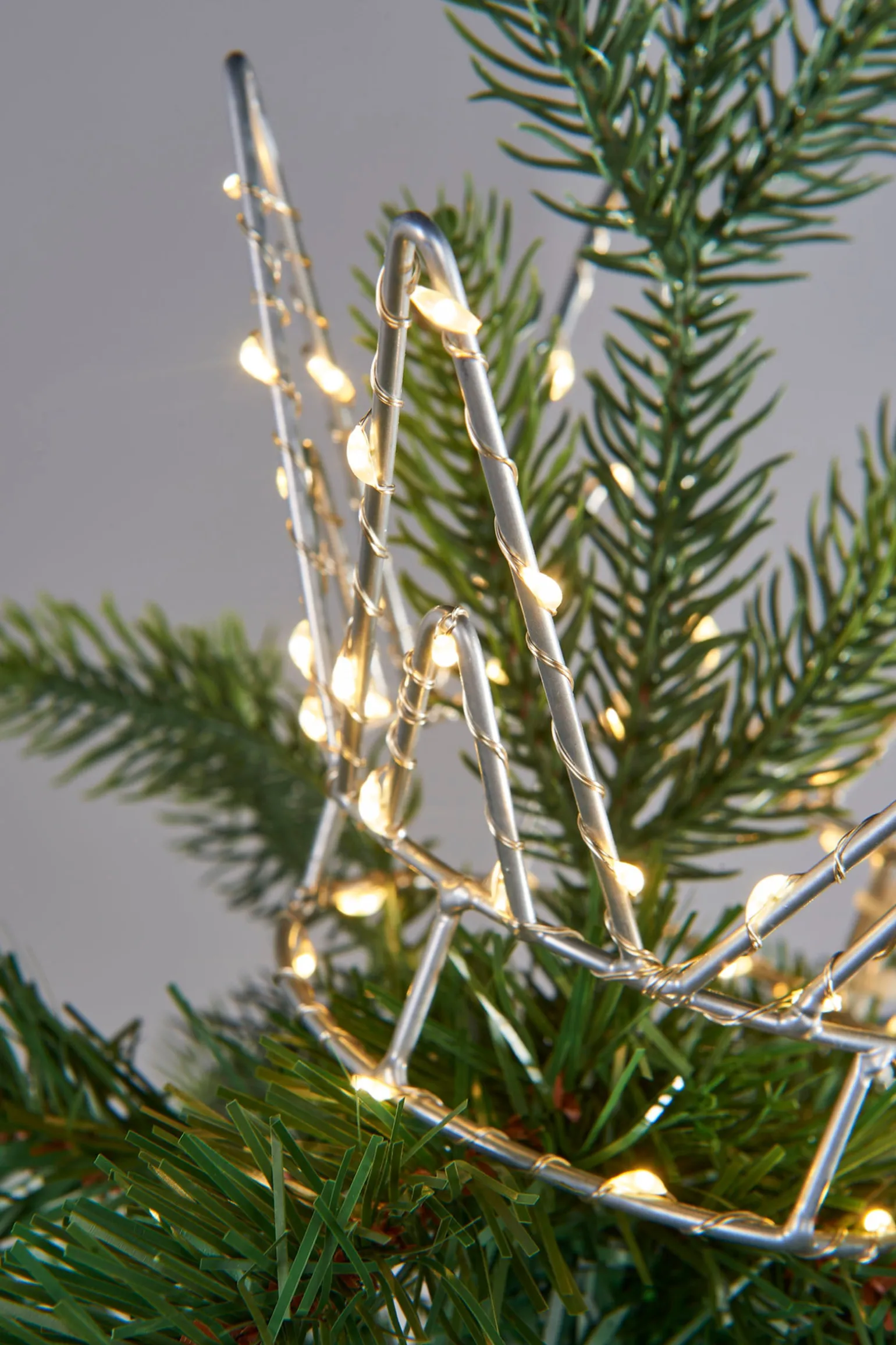 Pre-Lit Crown Christmas Tree Topper, 18 Cm