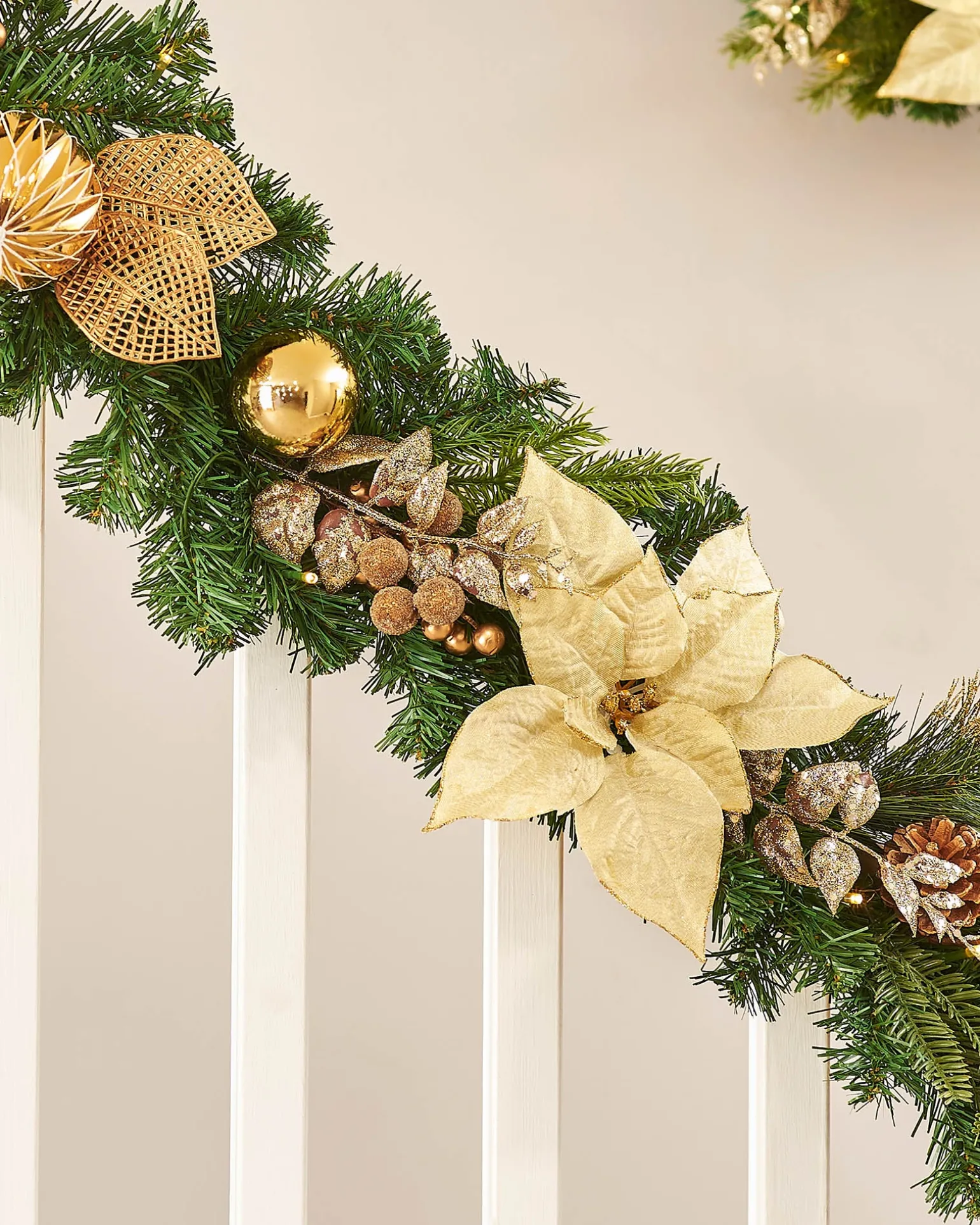Pre-Lit Decorated Garland, Cream/Gold, 9 Ft