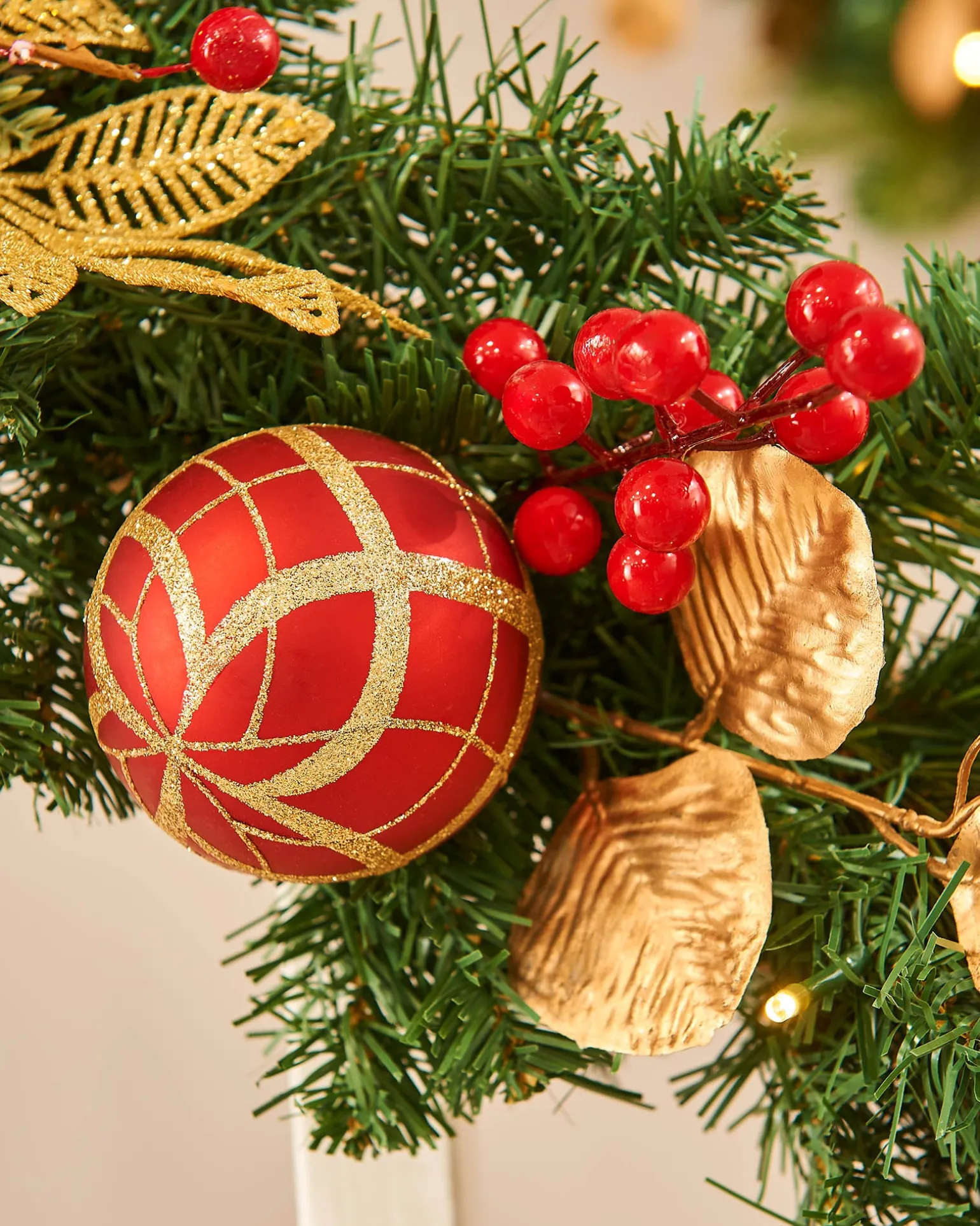 Pre-Lit Decorated Garland, Red/Gold, 9 Ft