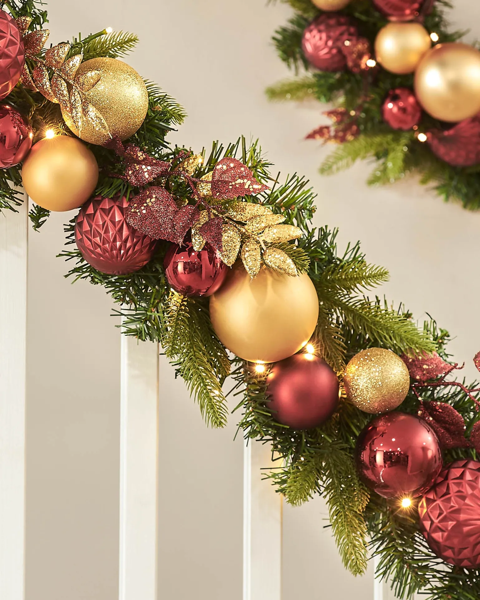 Pre-Lit Decorated Garland, Burgundy/Gold, 9 Ft