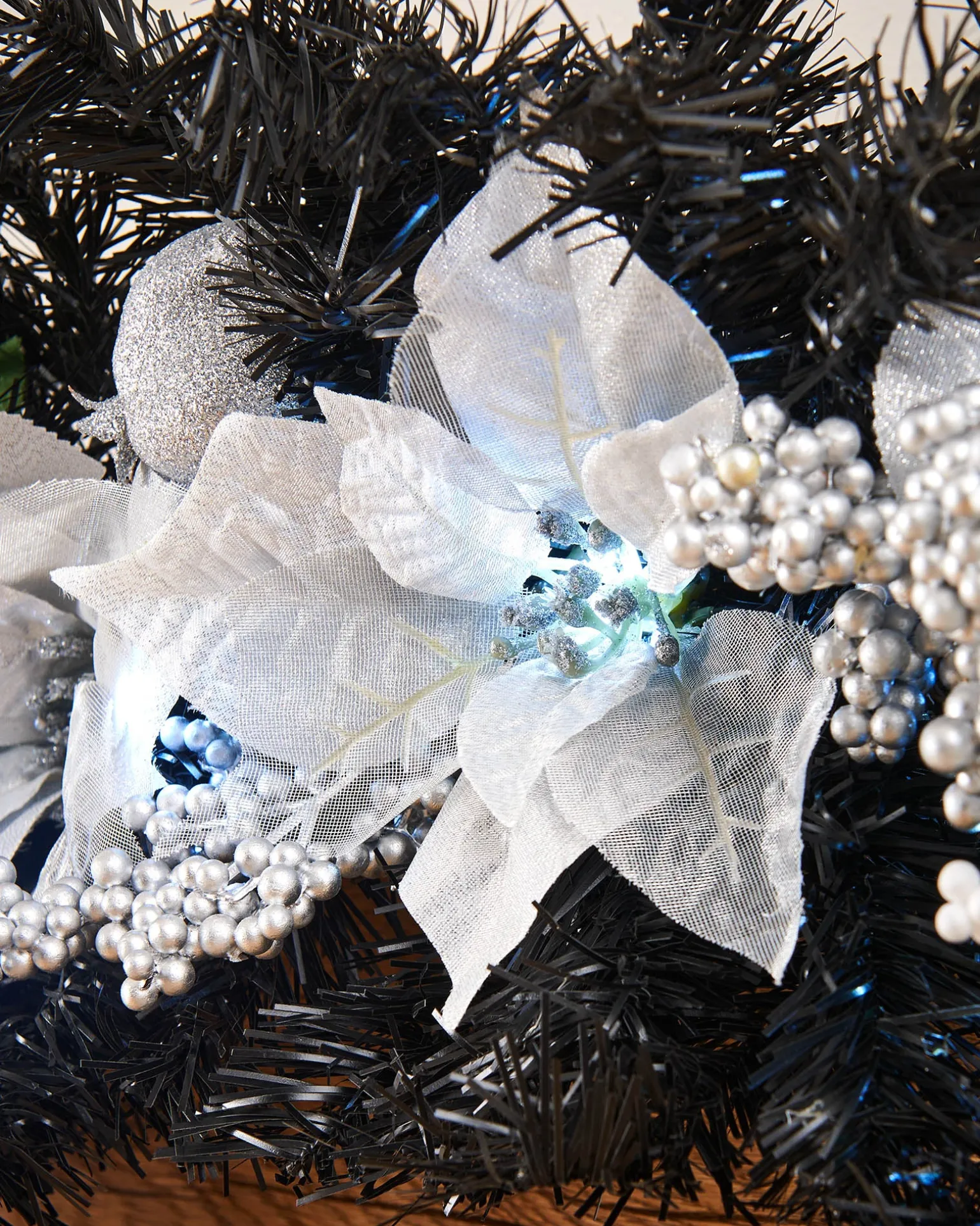 Pre-Lit Decorated Garland Arch, Black/Silver, 3 Ft